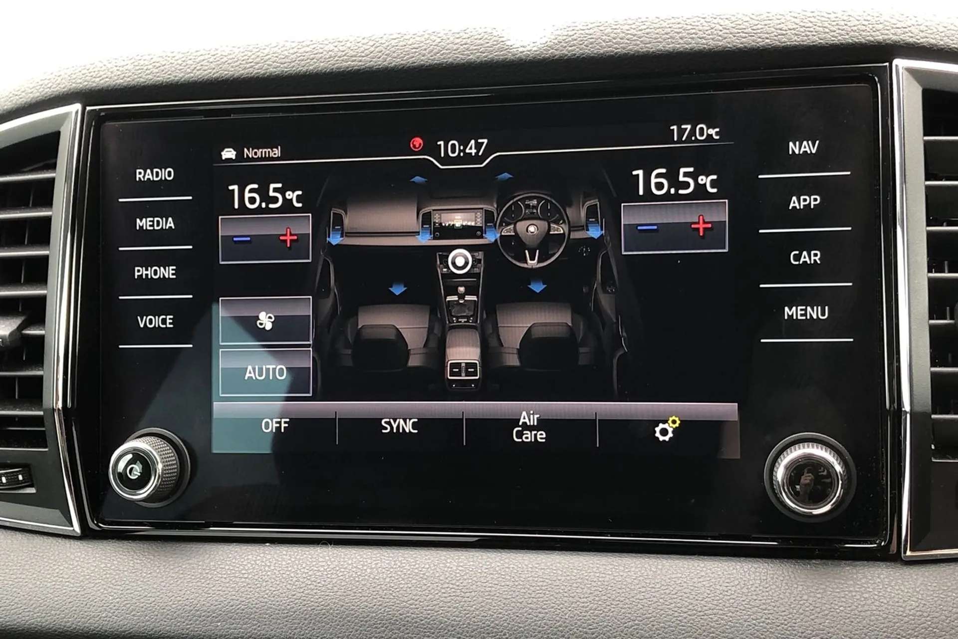 2019 SKODA KAROQ 2019 SKODA KAROQ