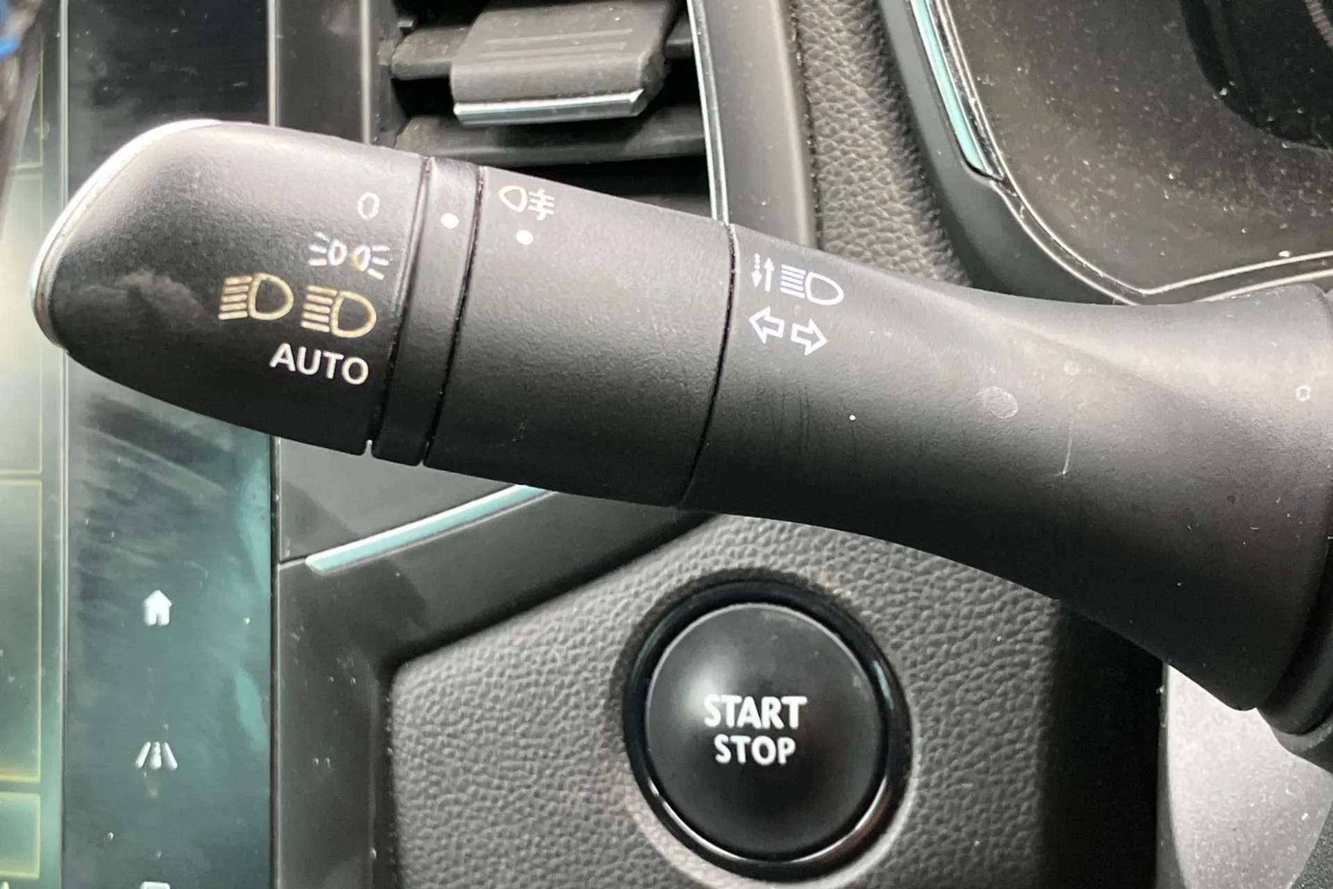 2019 RENAULT MEGANE 2019 RENAULT MEGANE