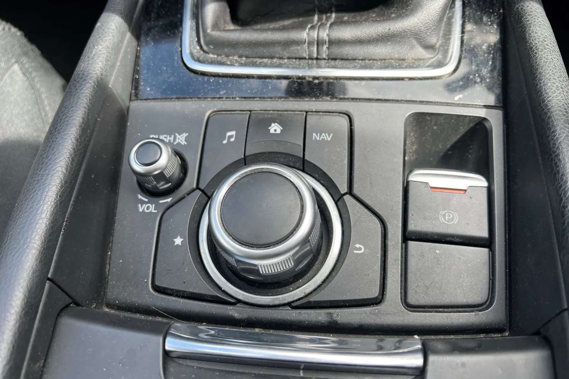 2018 MAZDA MAZDA3 2018 MAZDA MAZDA3