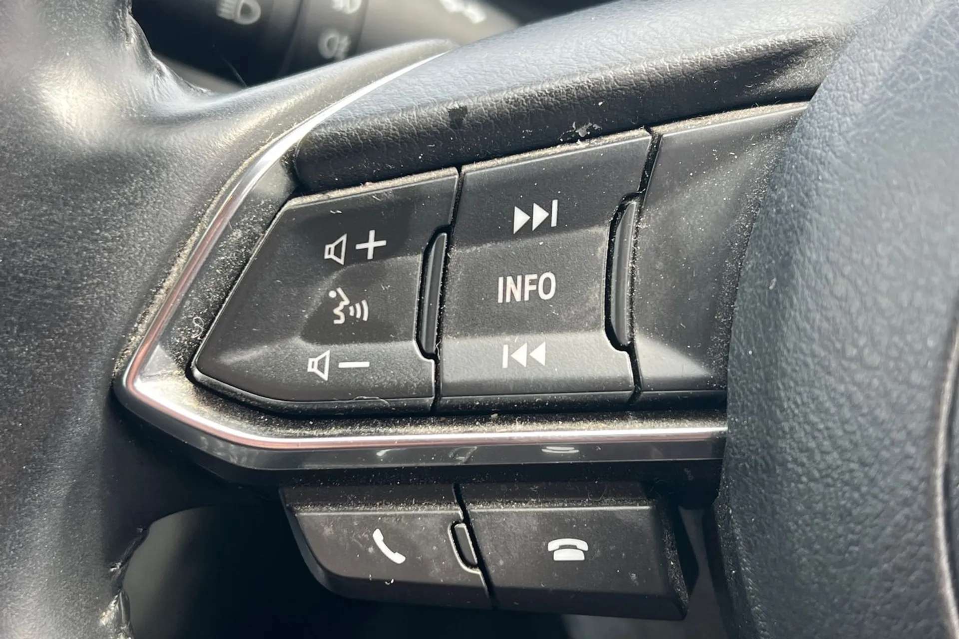 2018 MAZDA MAZDA3 2018 MAZDA MAZDA3
