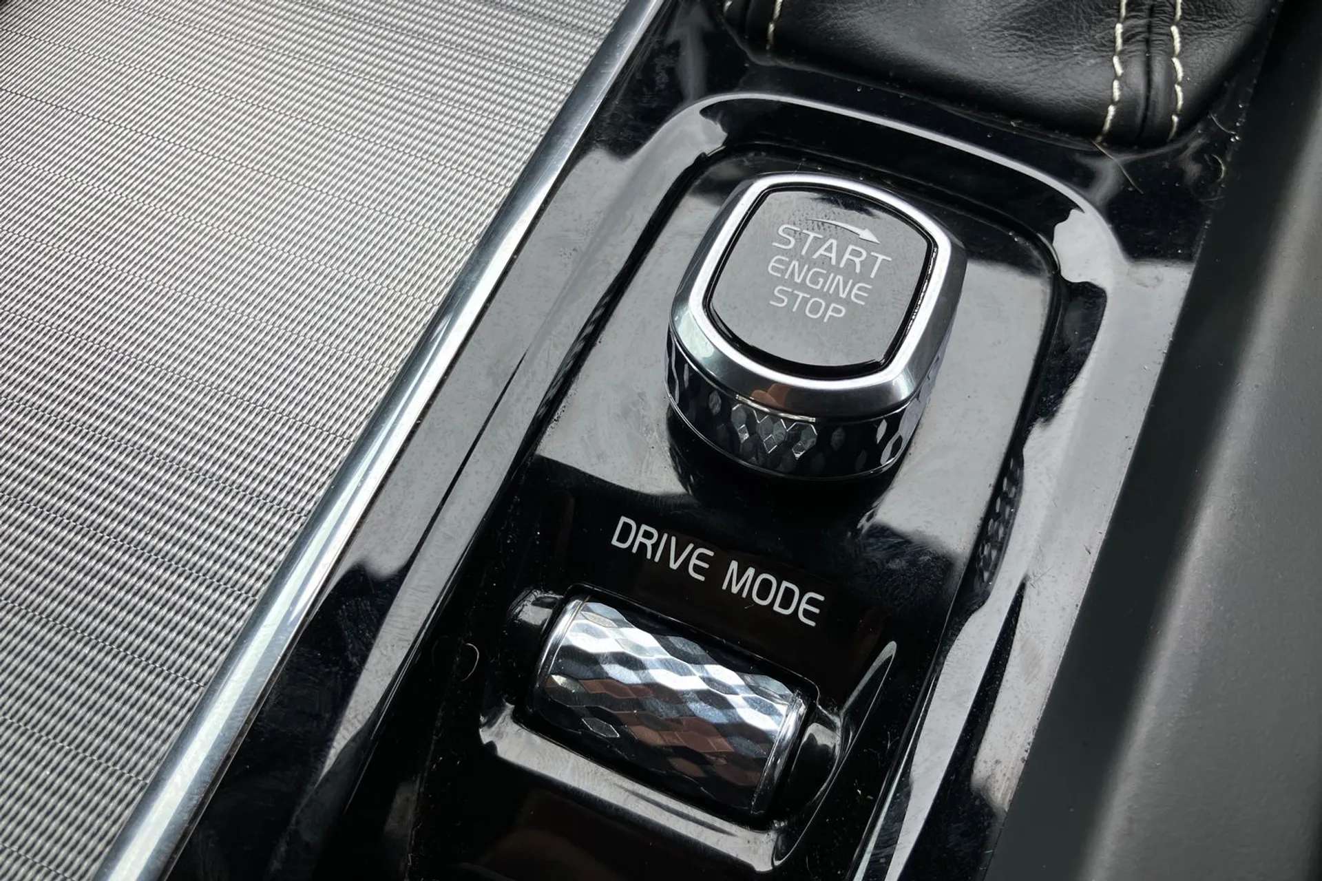 2020 VOLVO S60 2020 VOLVO S60