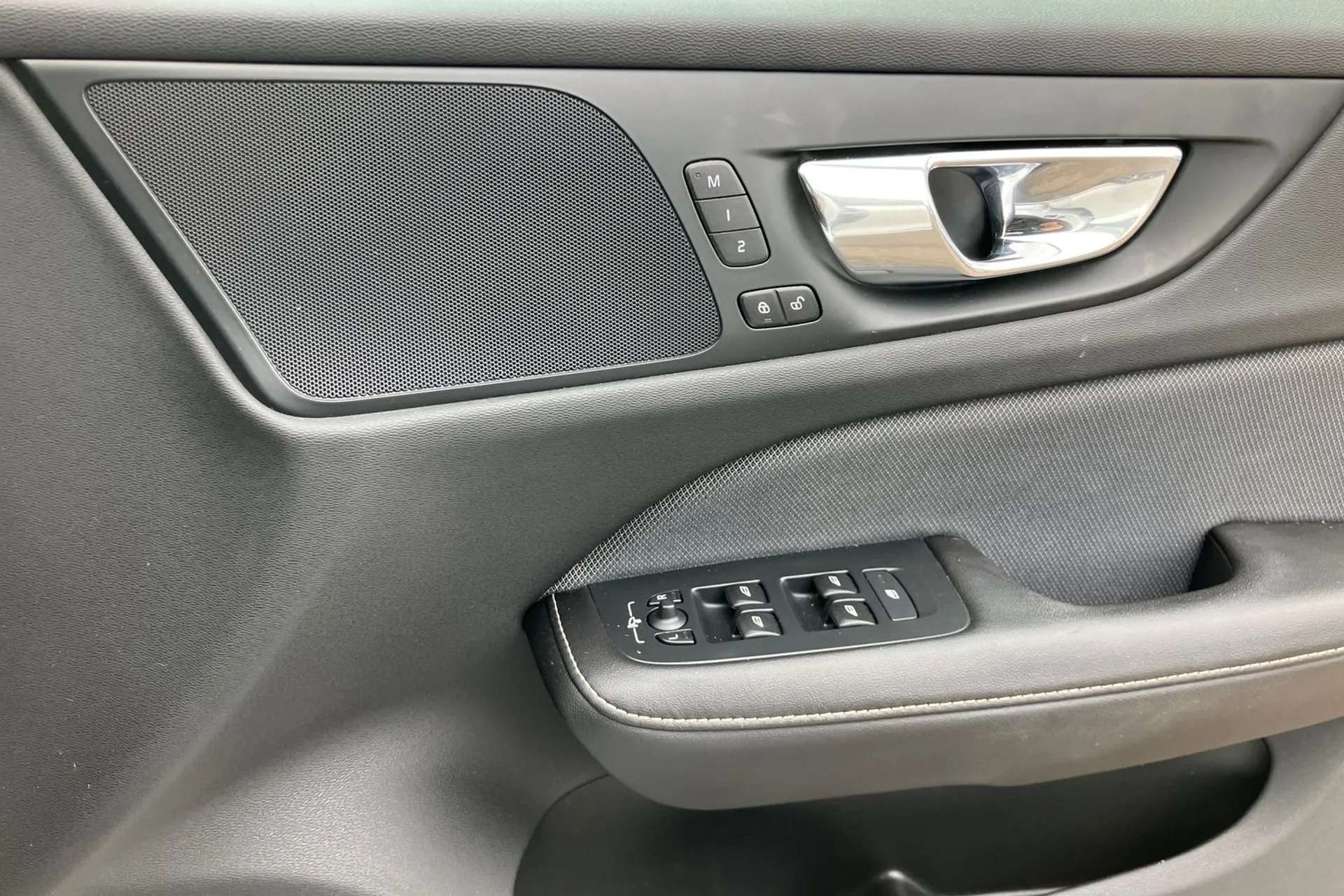 2020 VOLVO S60 2020 VOLVO S60