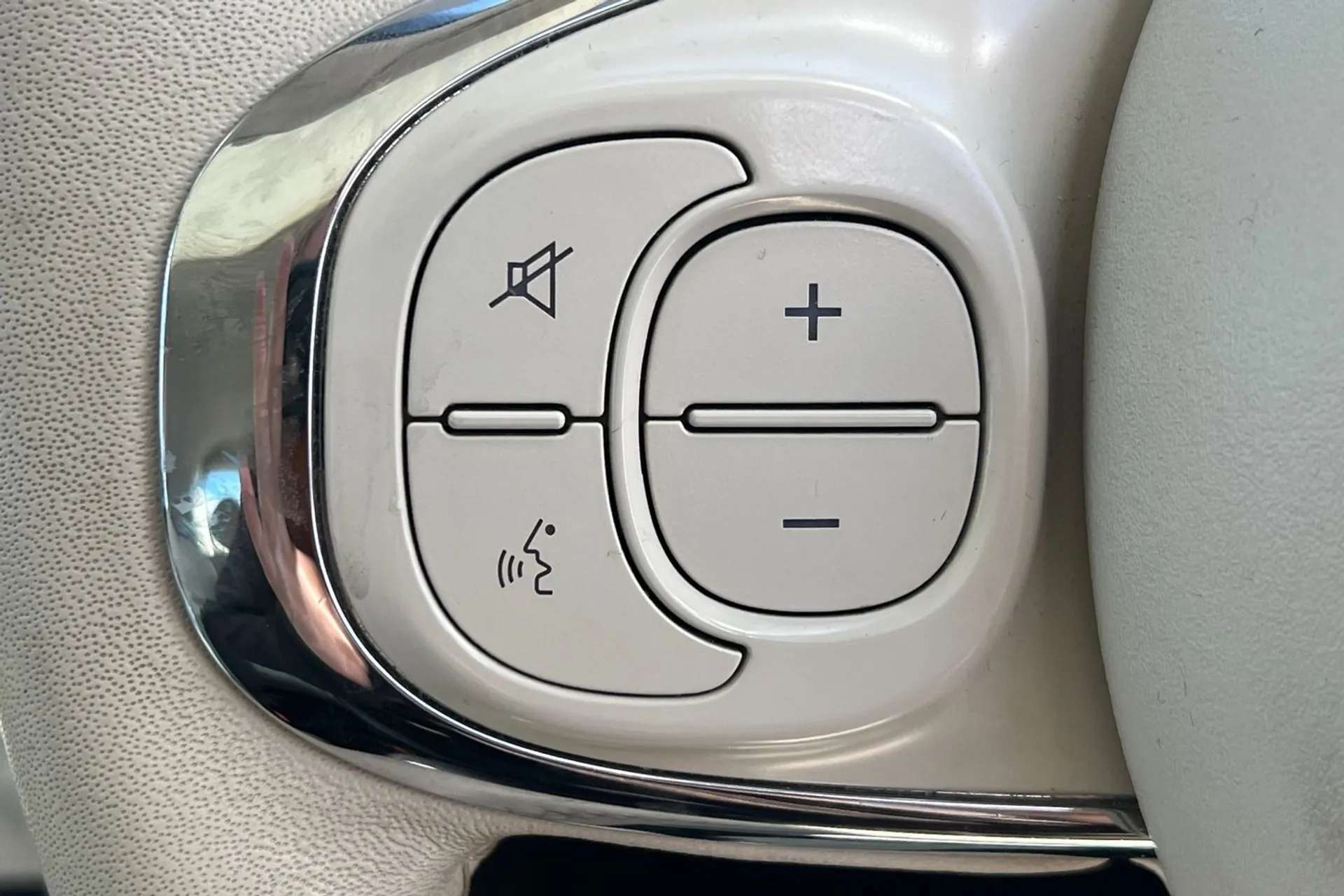 2018 FIAT 500 2018 FIAT 500