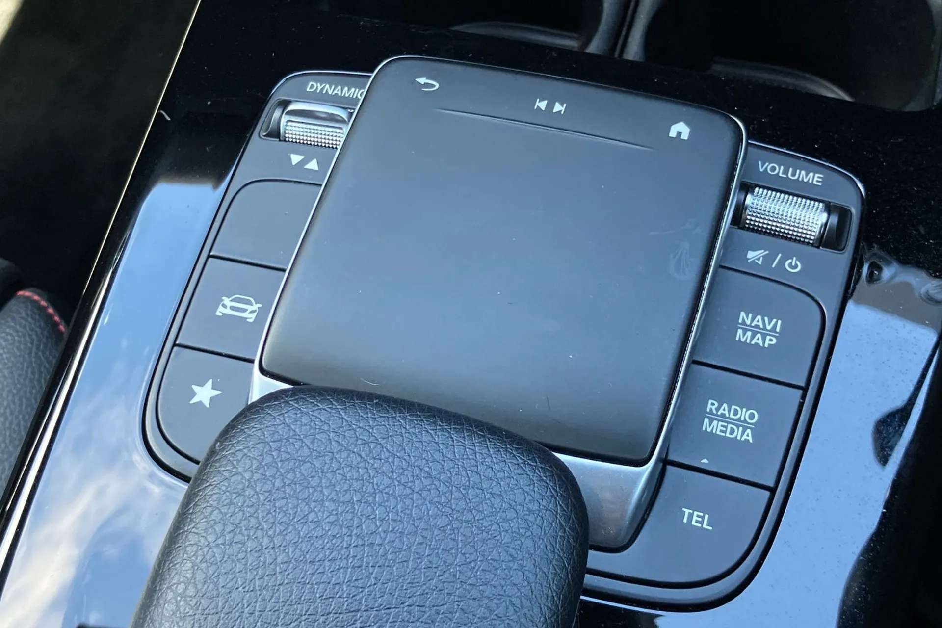 2021 MERCEDES-BENZ A CLASS 2021 MERCEDES-BENZ A CLASS