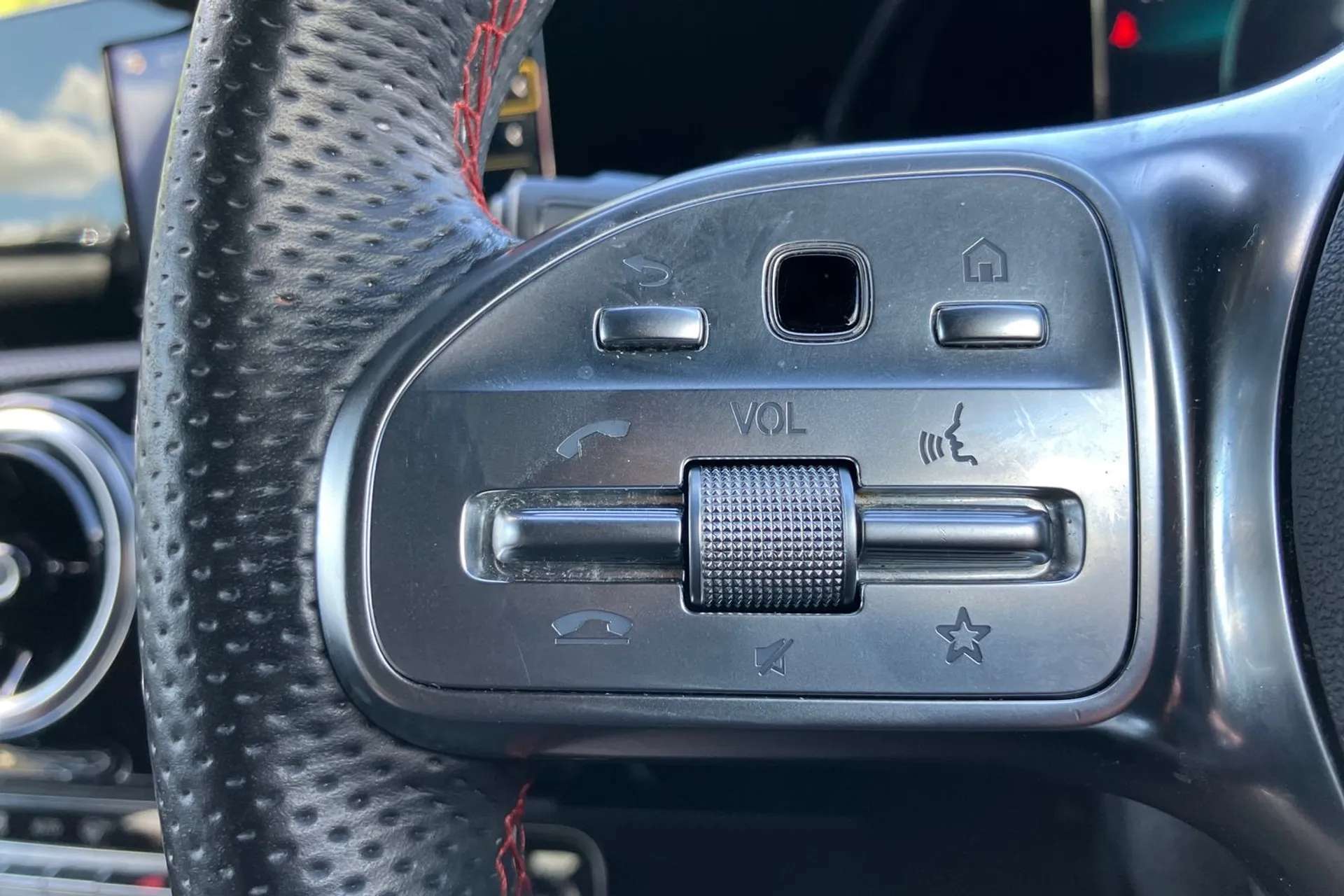 2021 MERCEDES-BENZ A CLASS 2021 MERCEDES-BENZ A CLASS