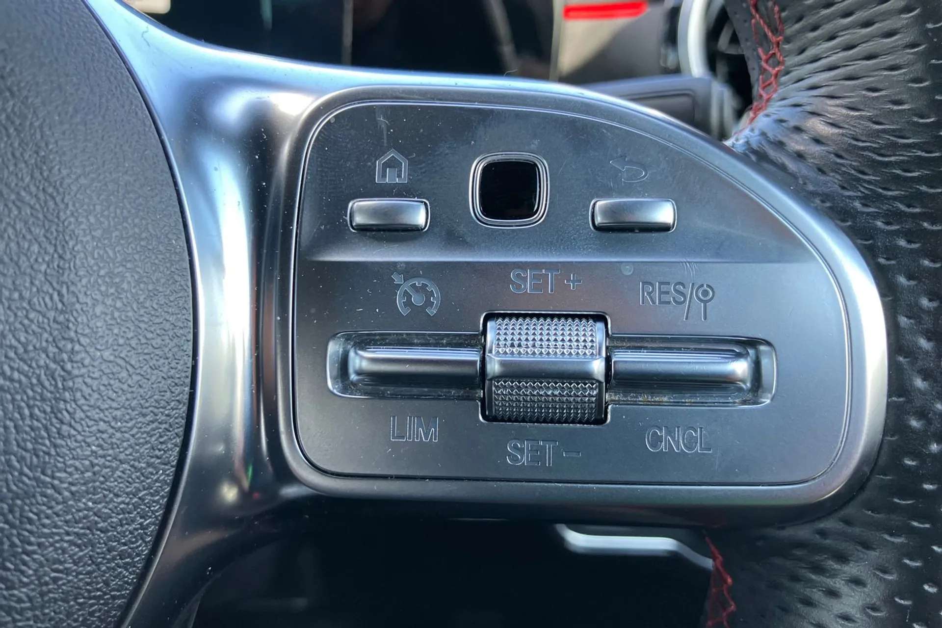 2021 MERCEDES-BENZ A CLASS 2021 MERCEDES-BENZ A CLASS