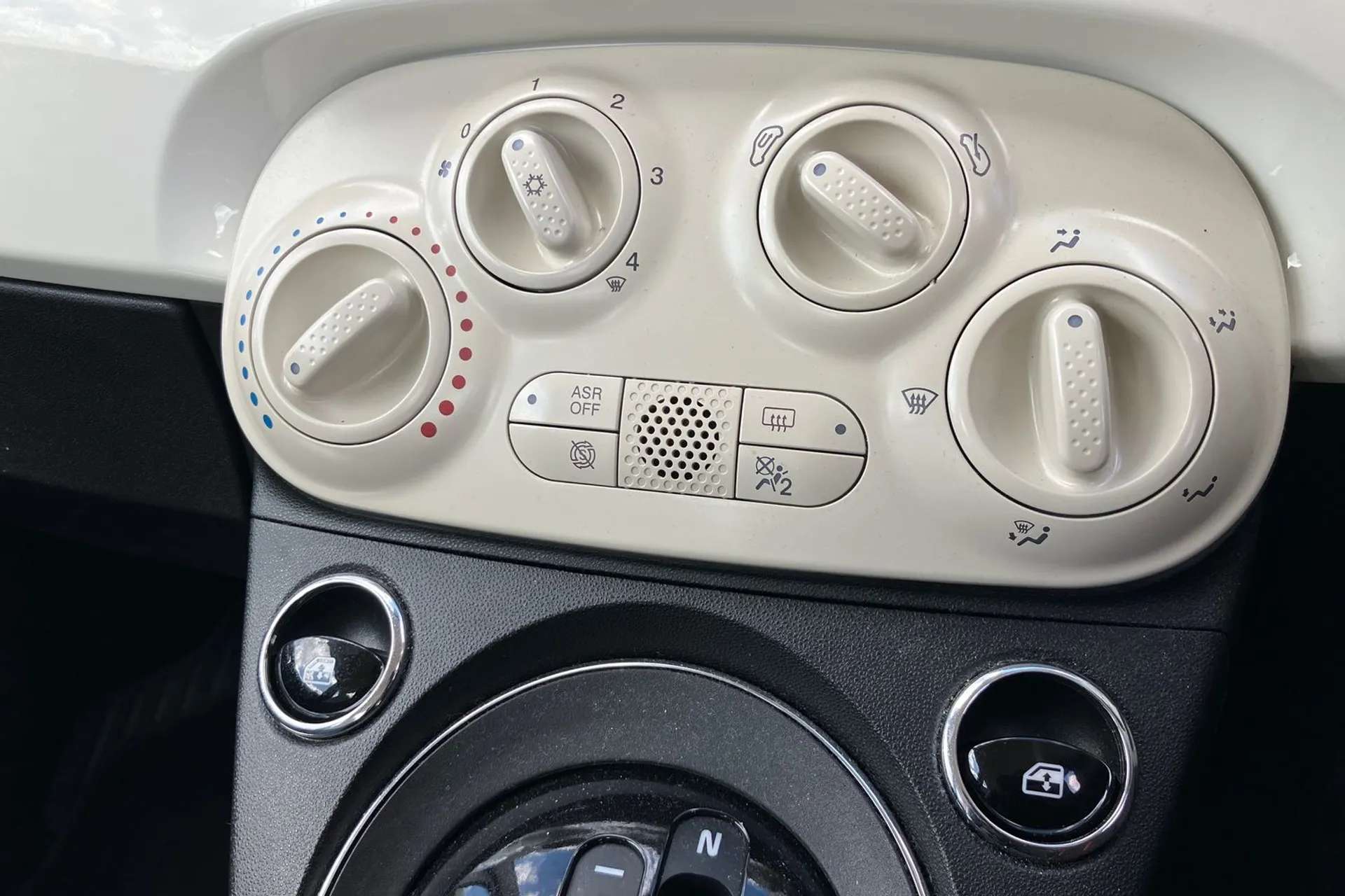 2019 FIAT 500 2019 FIAT 500