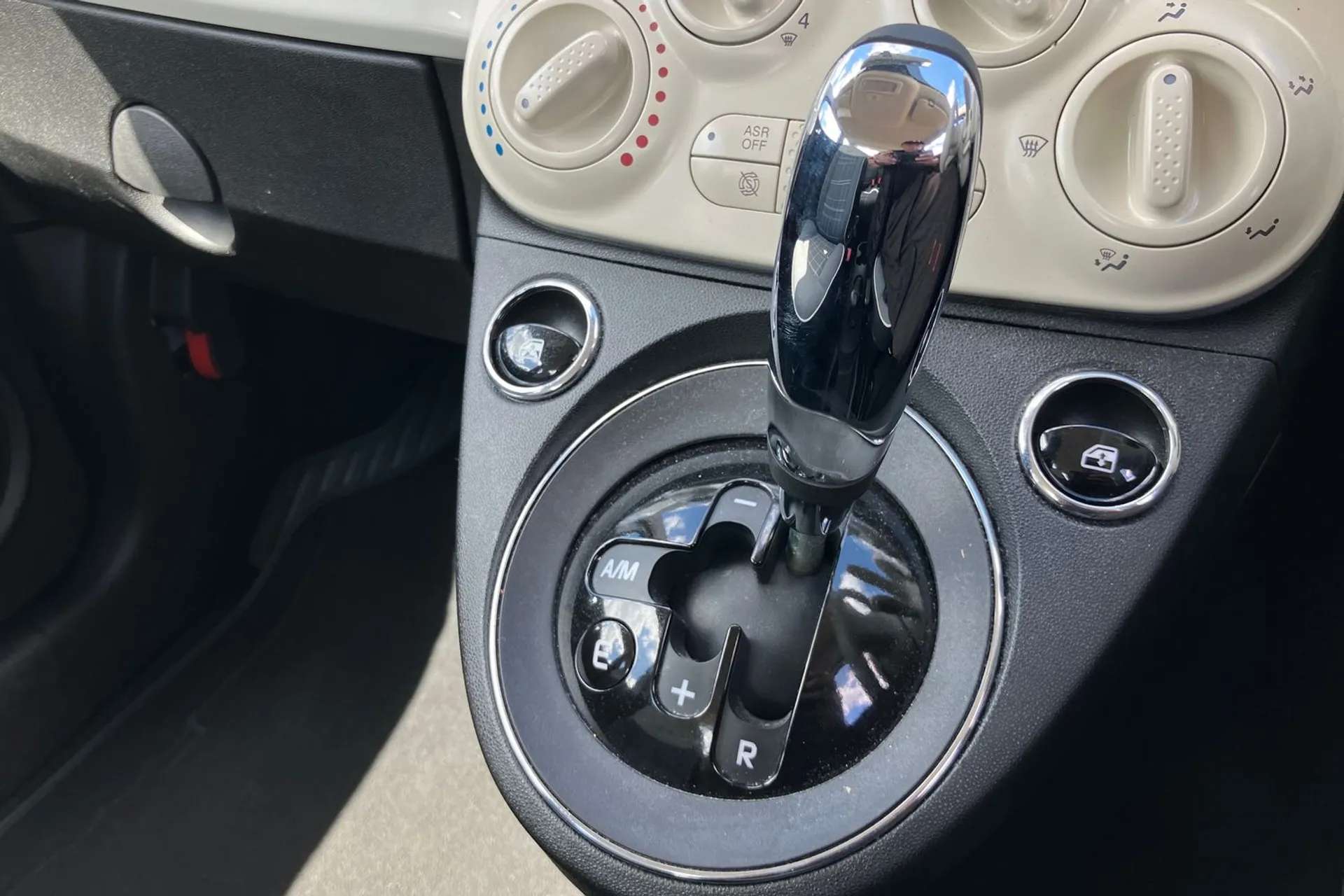 2019 FIAT 500 2019 FIAT 500