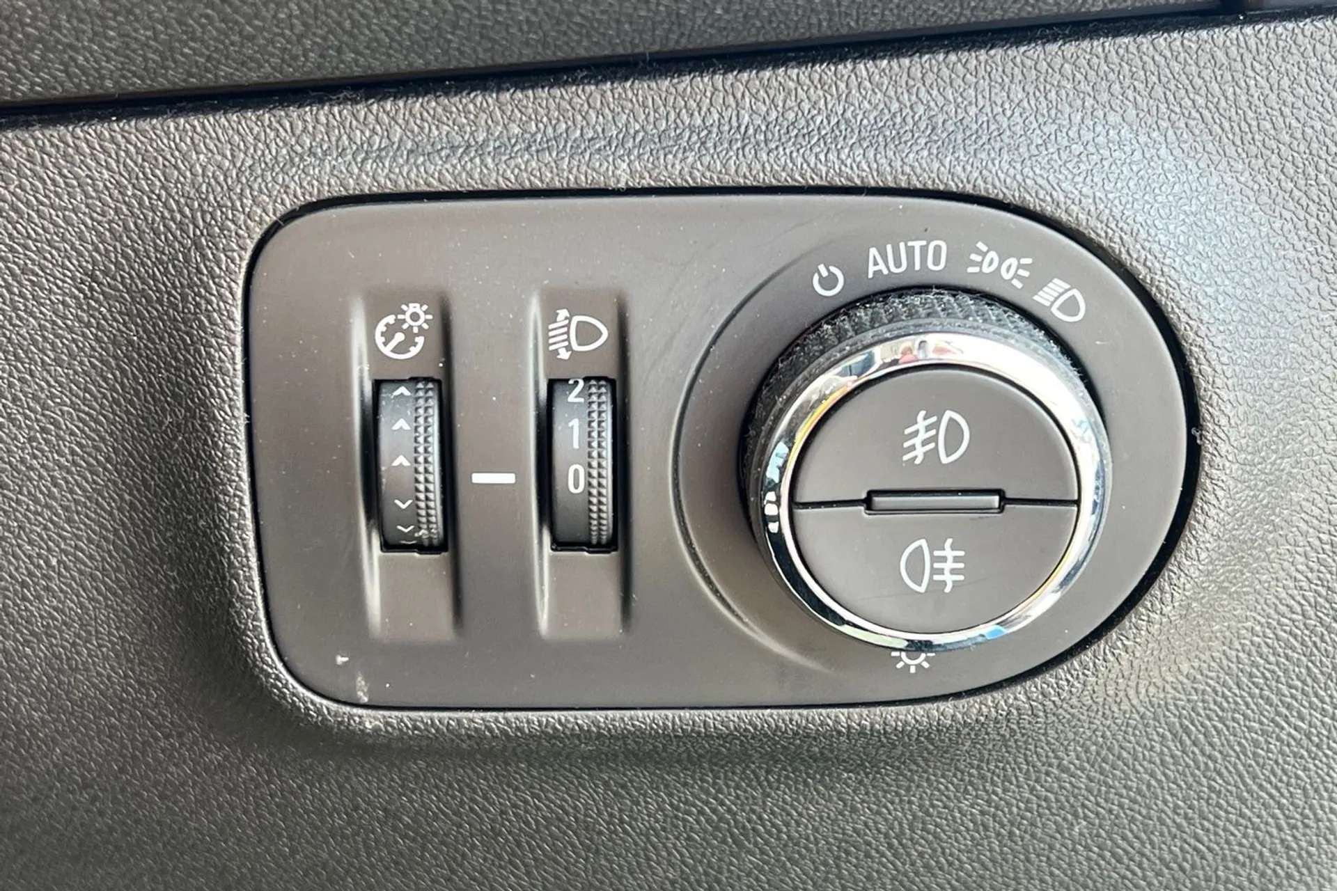2018 VAUXHALL CORSA 2018 VAUXHALL CORSA