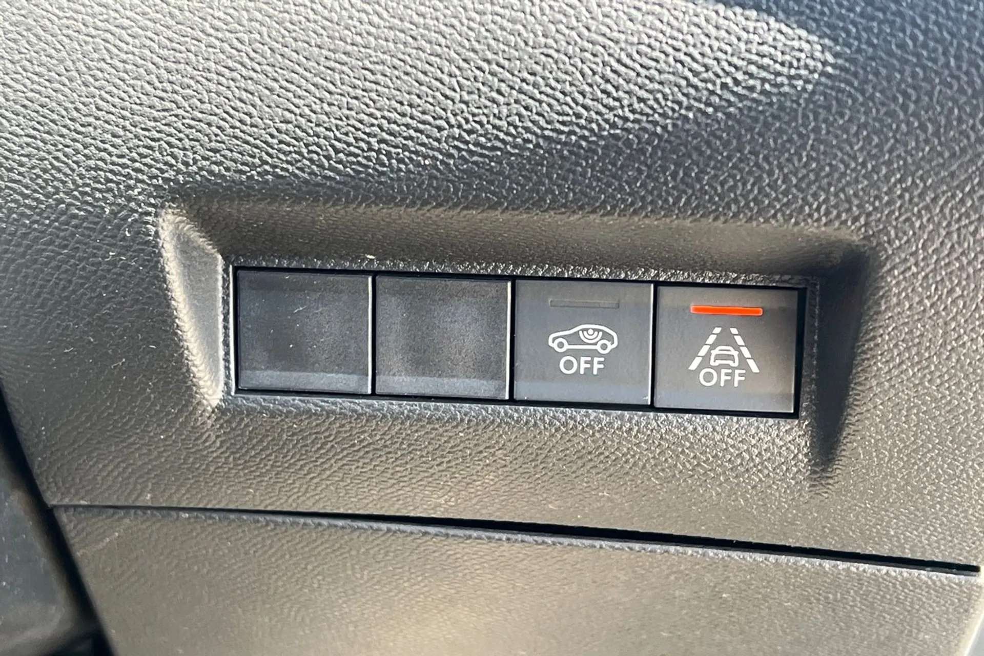 2023 PEUGEOT 208 2023 PEUGEOT 208