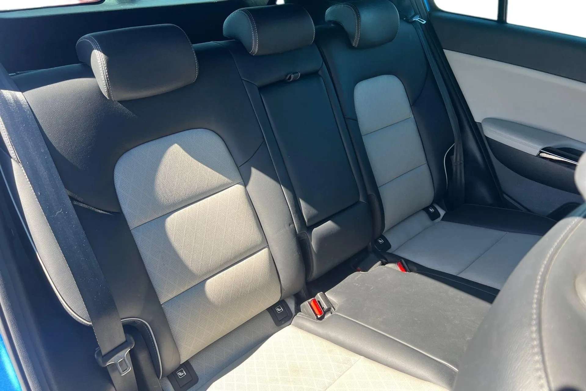 2021 KIA SPORTAGE 2021 KIA SPORTAGE