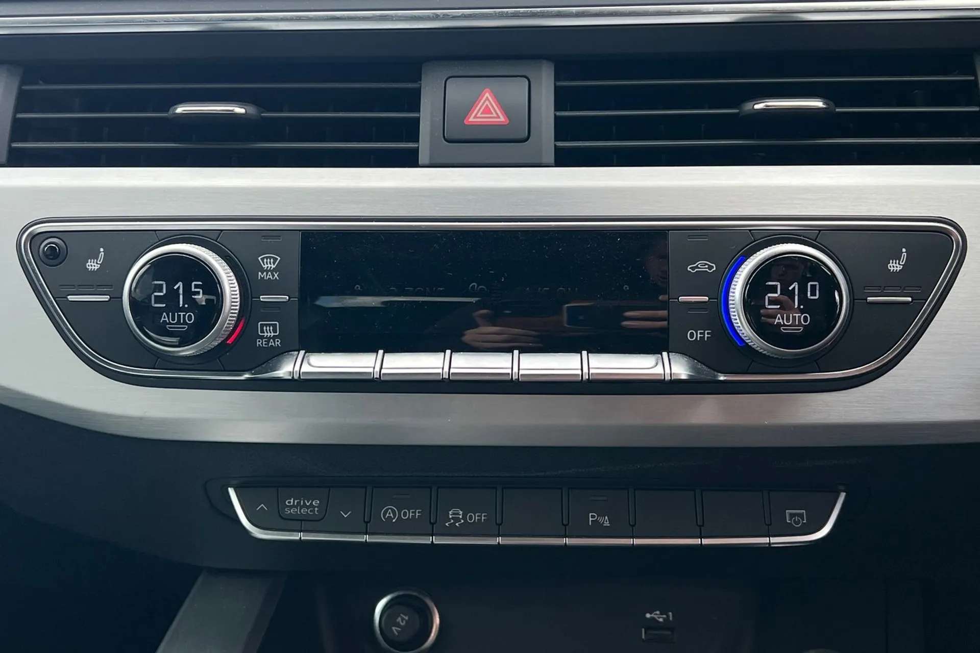 2018 AUDI A4 2018 AUDI A4