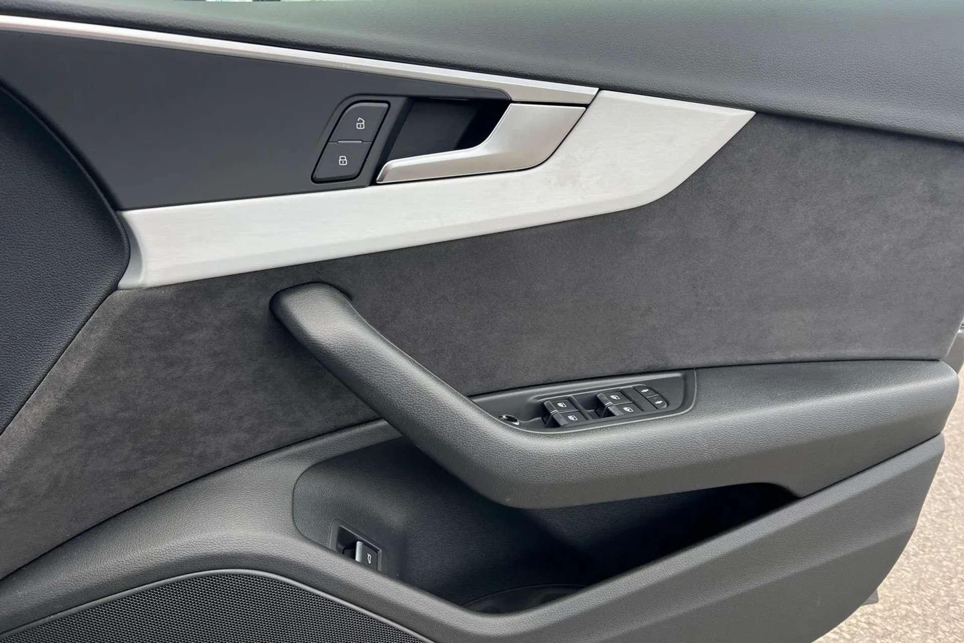 2018 AUDI A4 2018 AUDI A4
