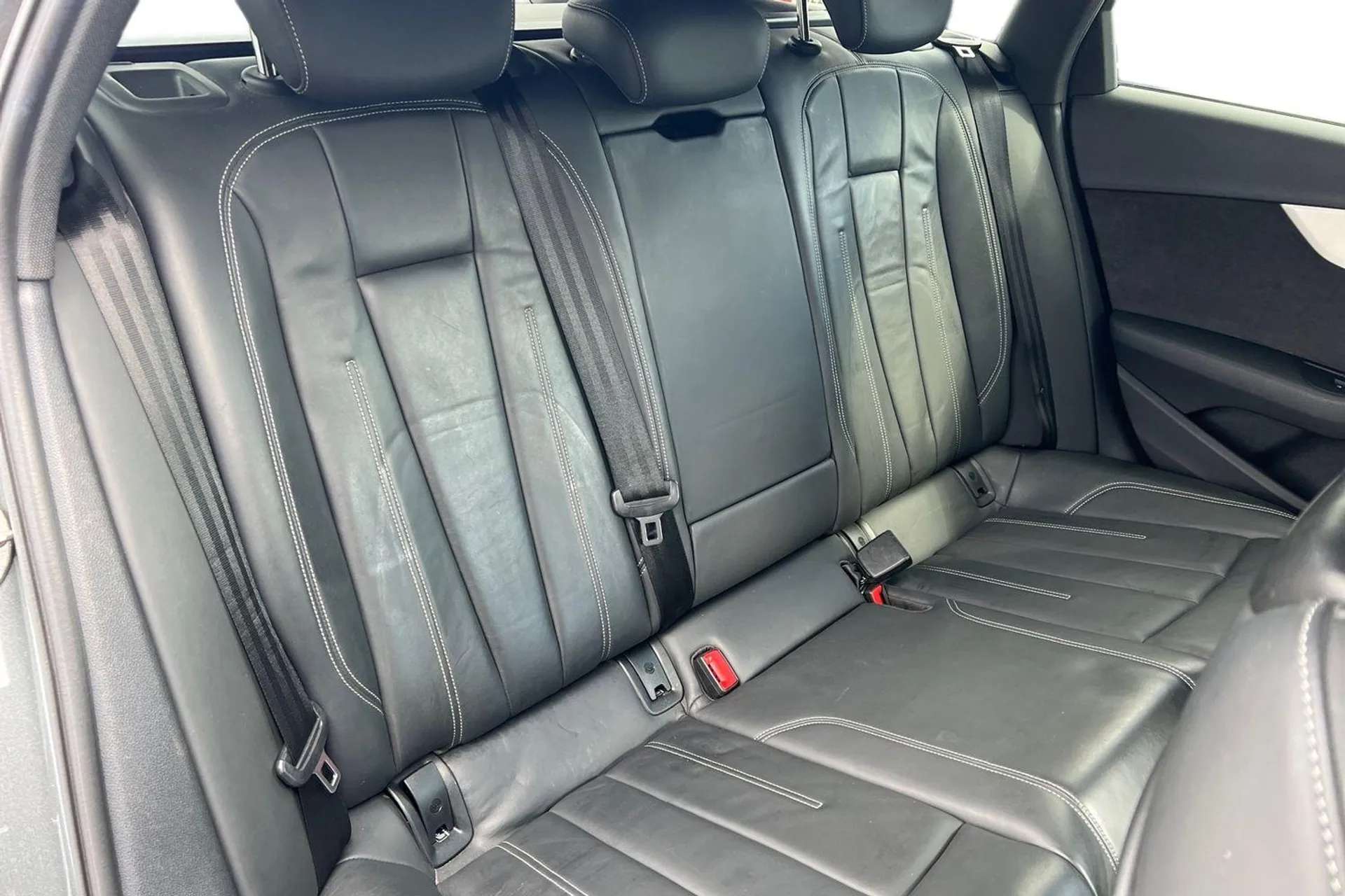 2018 AUDI A4 2018 AUDI A4