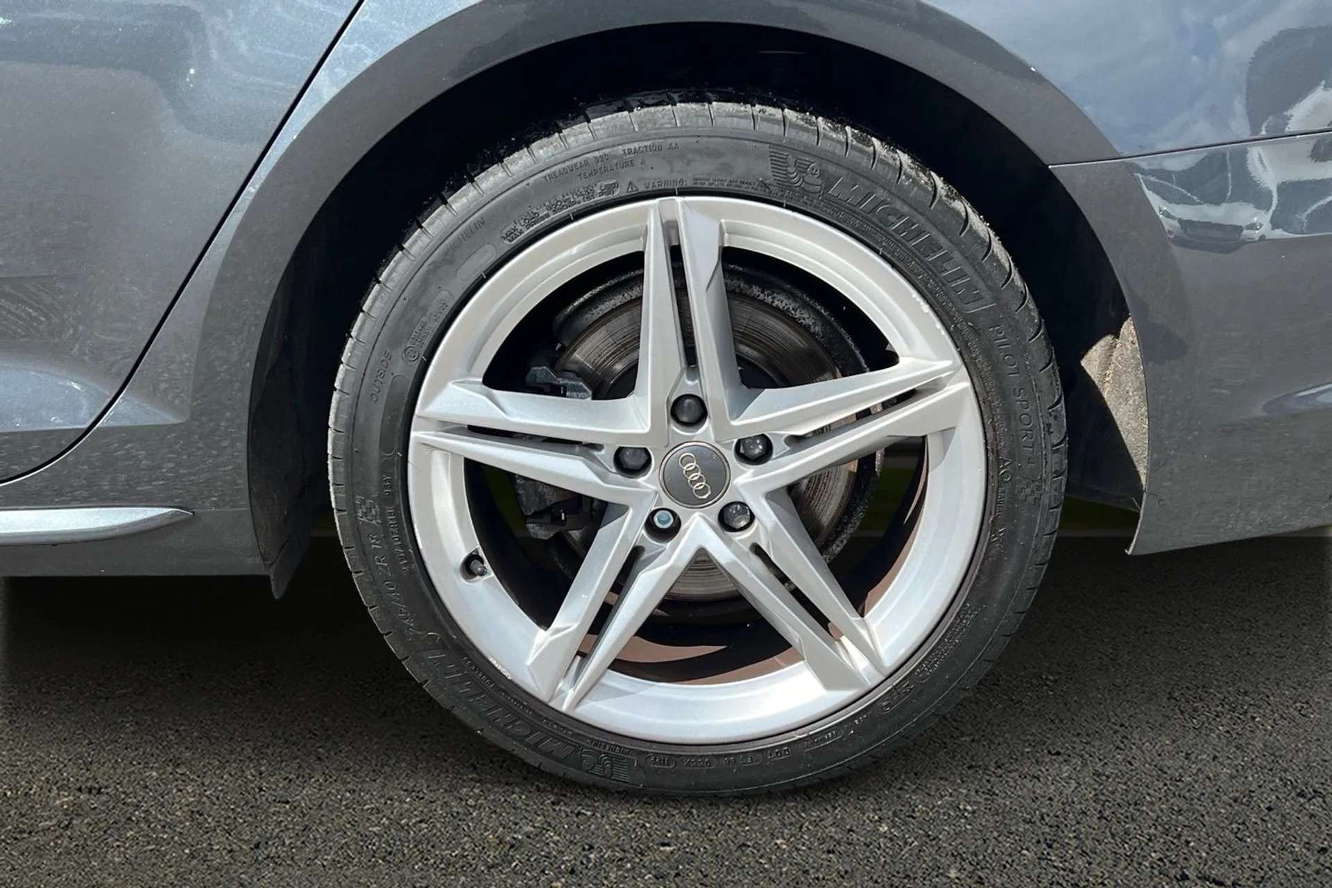 2018 AUDI A4 2018 AUDI A4