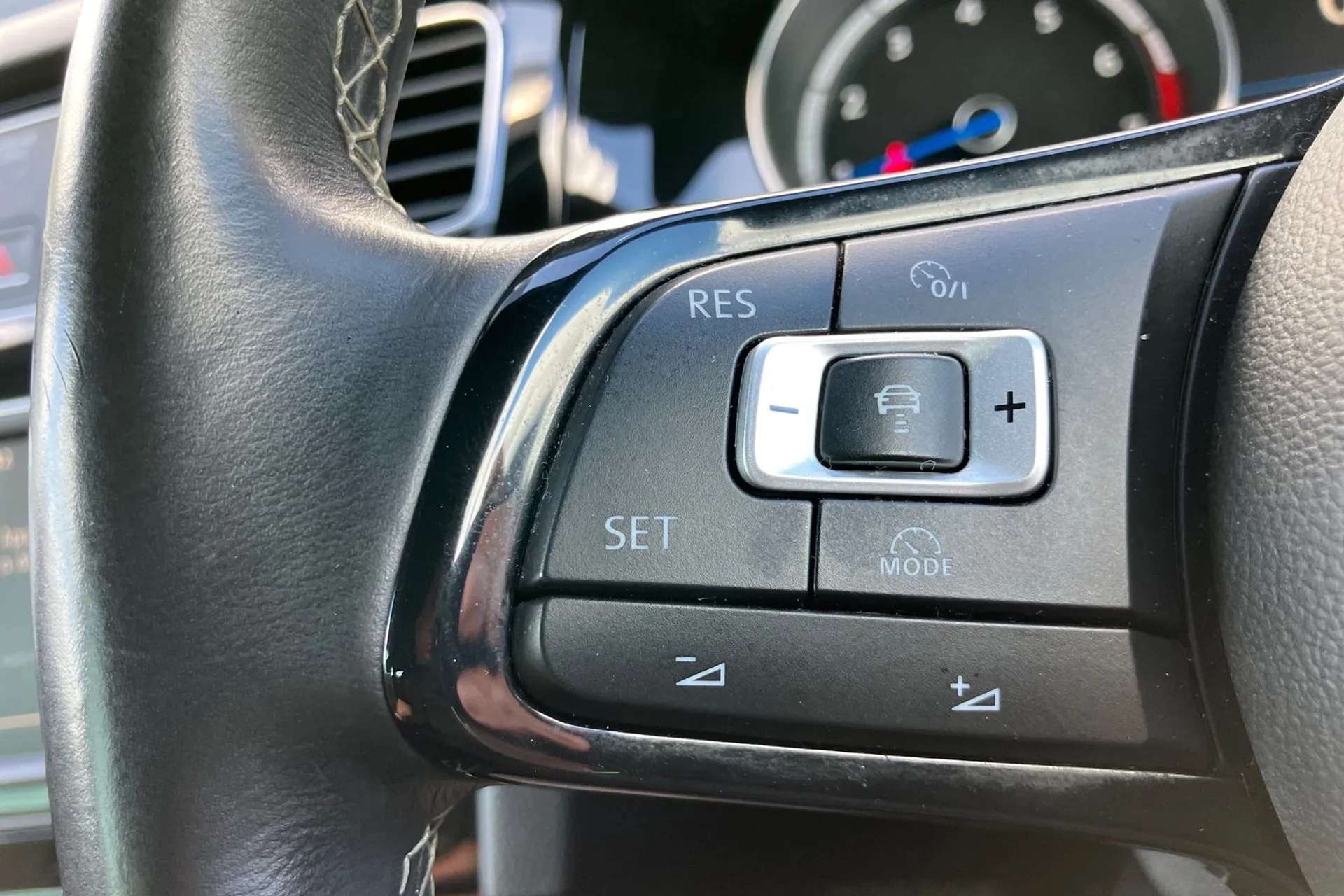 2016 VOLKSWAGEN GOLF 2016 VOLKSWAGEN GOLF