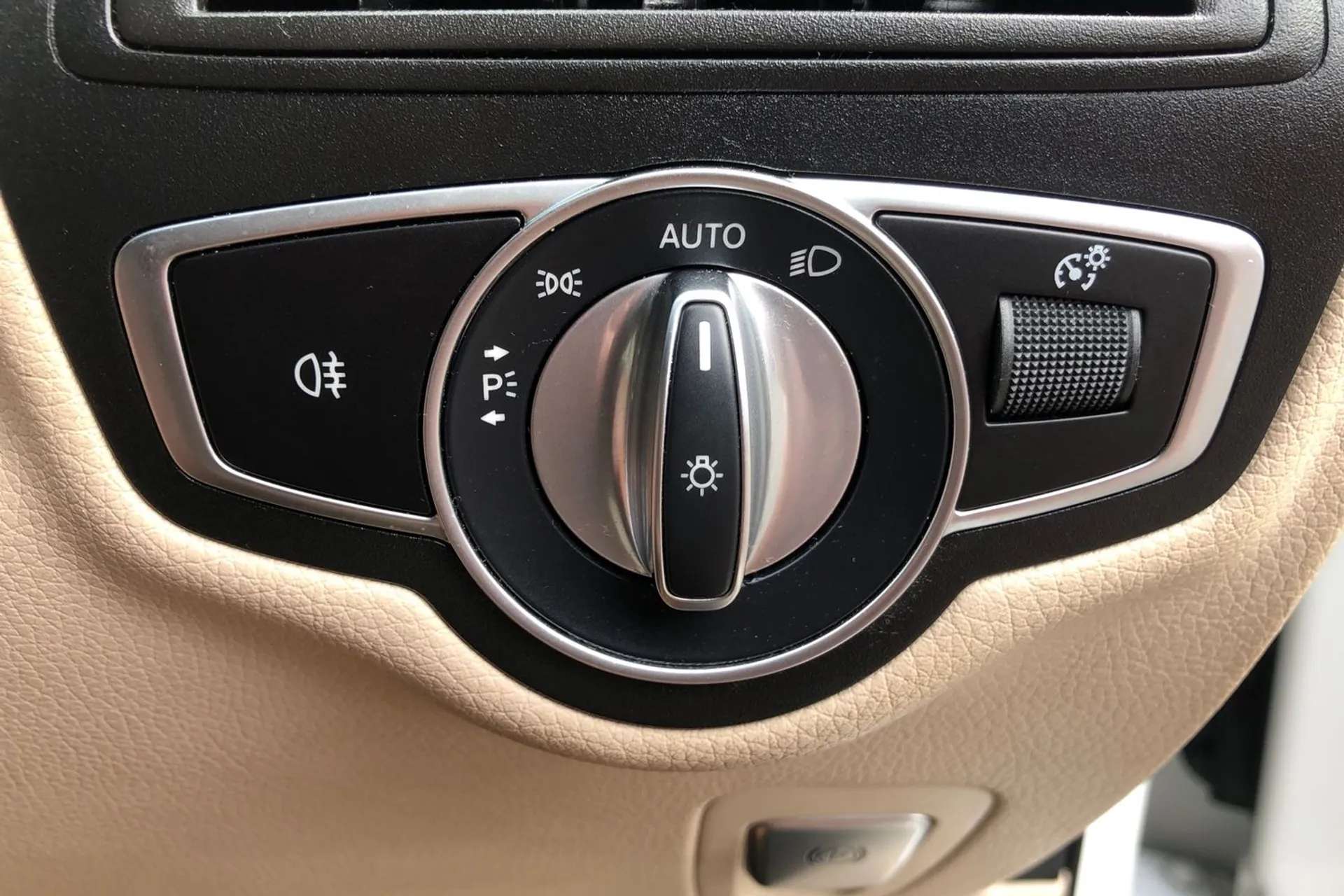 2019 MERCEDES-BENZ GLC 2019 MERCEDES-BENZ GLC