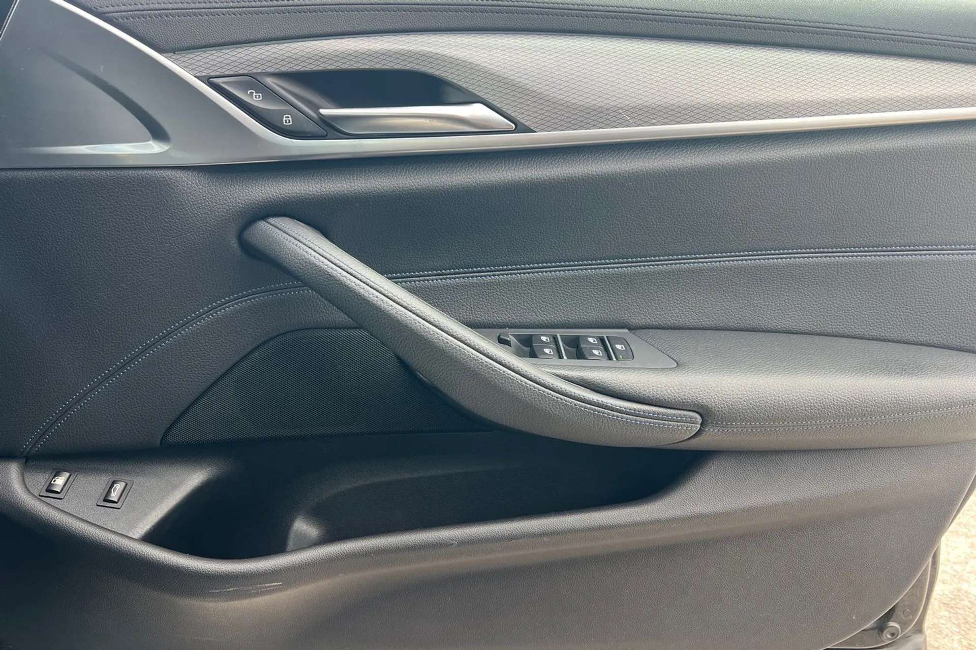 2018 BMW 5 SERIES 2018 BMW 5 SERIES