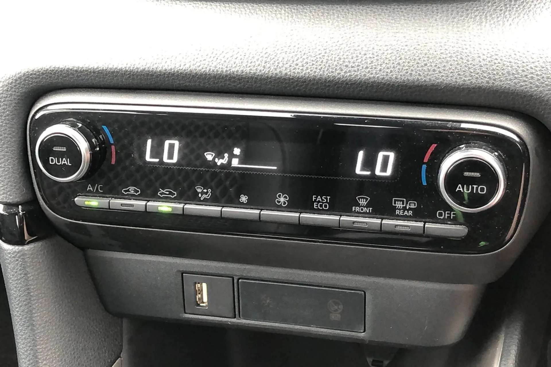2023 MAZDA 2 HYBRID 2023 MAZDA 2 HYBRID