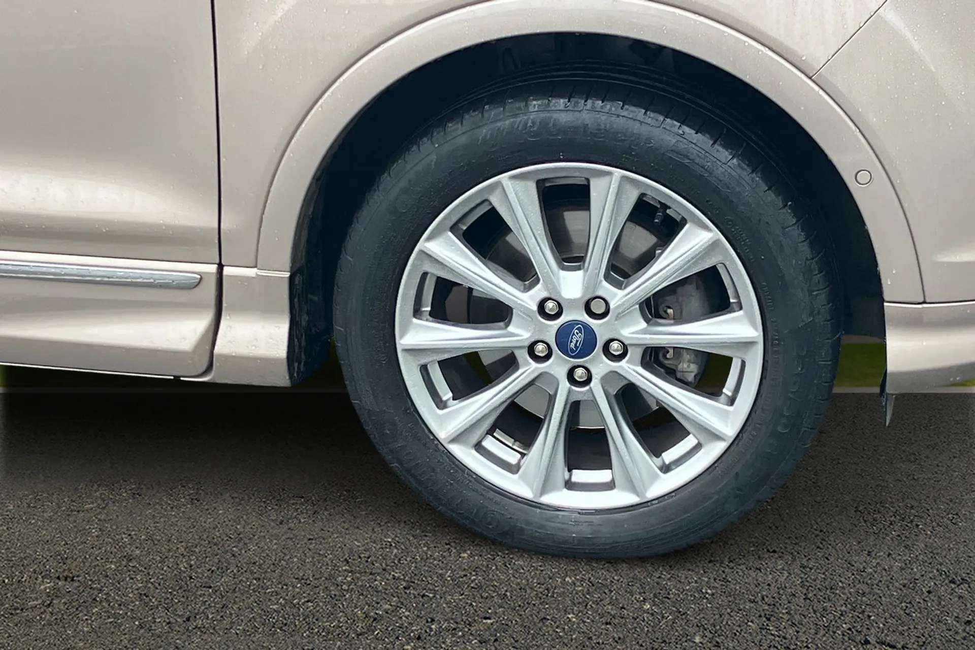 2019 FORD KUGA VIGNALE 2019 FORD KUGA VIGNALE