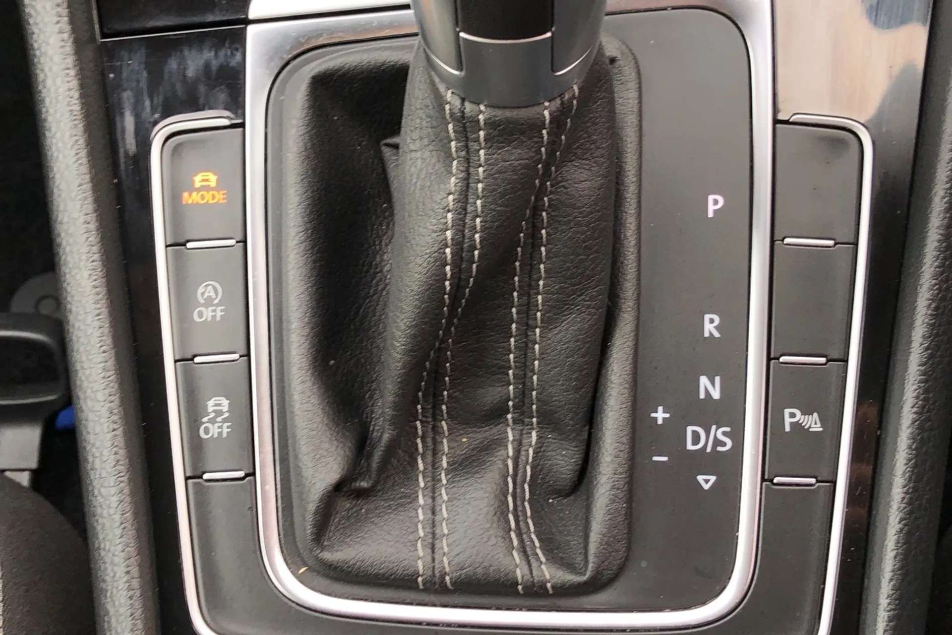 2019 VOLKSWAGEN GOLF 2019 VOLKSWAGEN GOLF