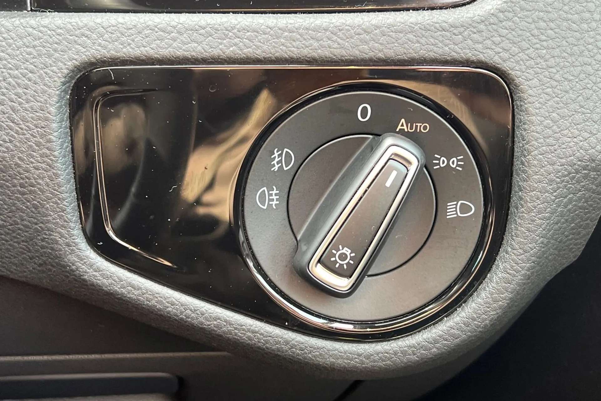 2019 VOLKSWAGEN GOLF 2019 VOLKSWAGEN GOLF