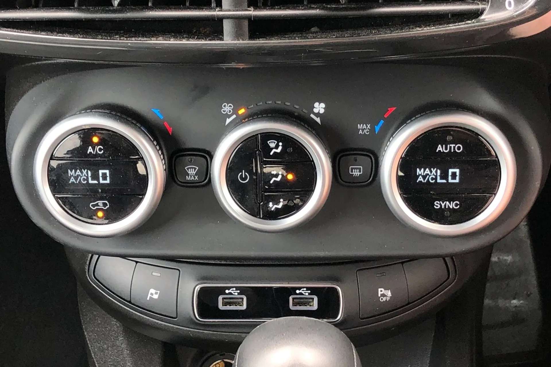 2021 FIAT 500X 2021 FIAT 500X