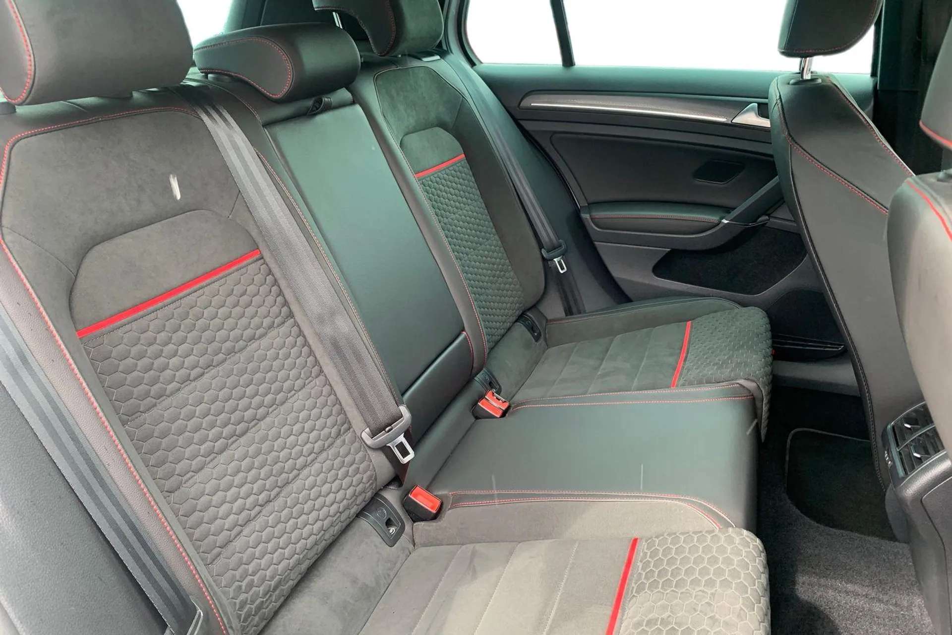 2018 VOLKSWAGEN GOLF 2018 VOLKSWAGEN GOLF