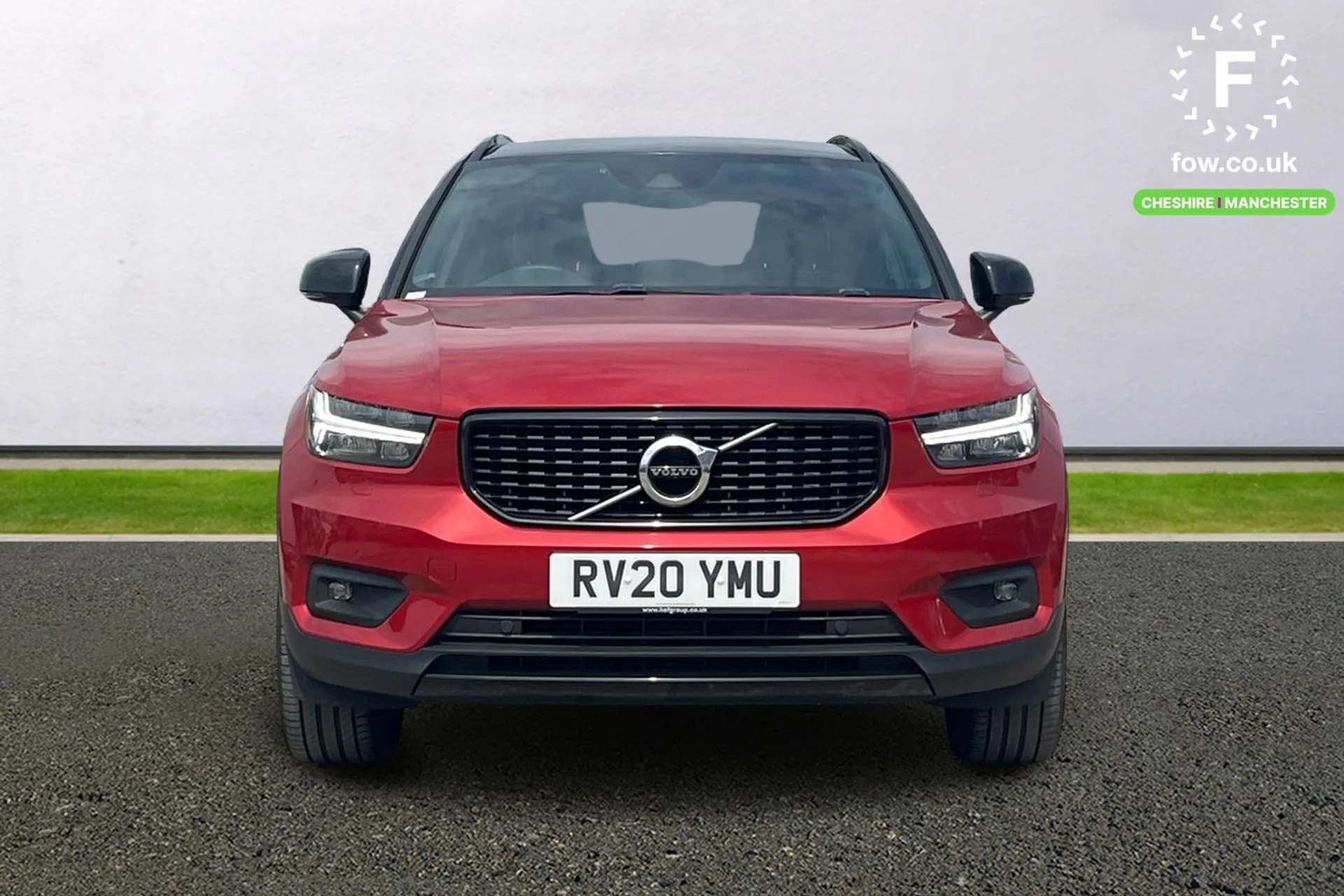 2020 VOLVO XC40 2020 VOLVO XC40