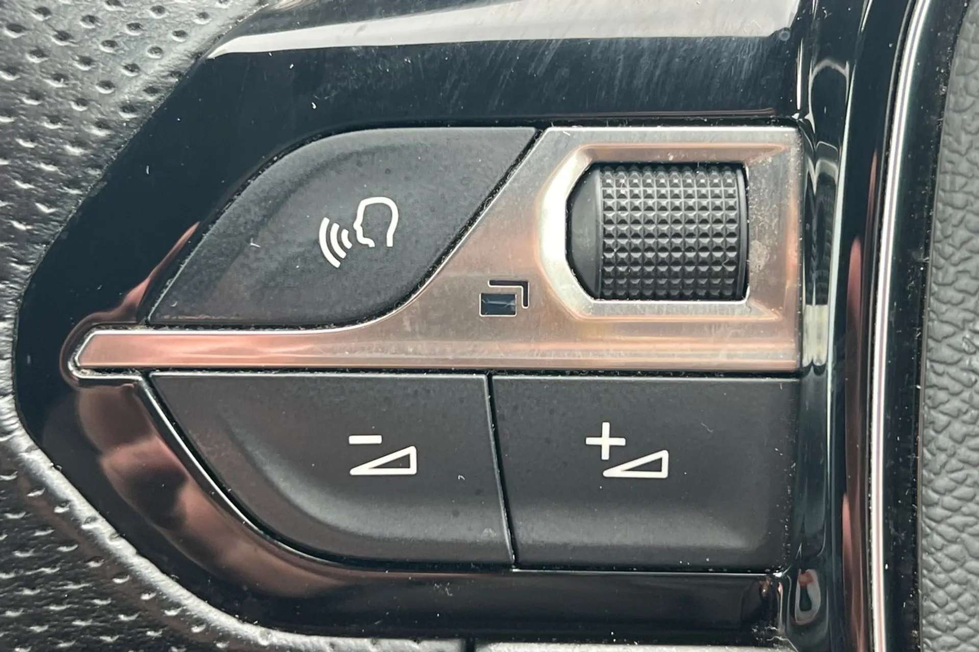 2019 PEUGEOT 5008 2019 PEUGEOT 5008