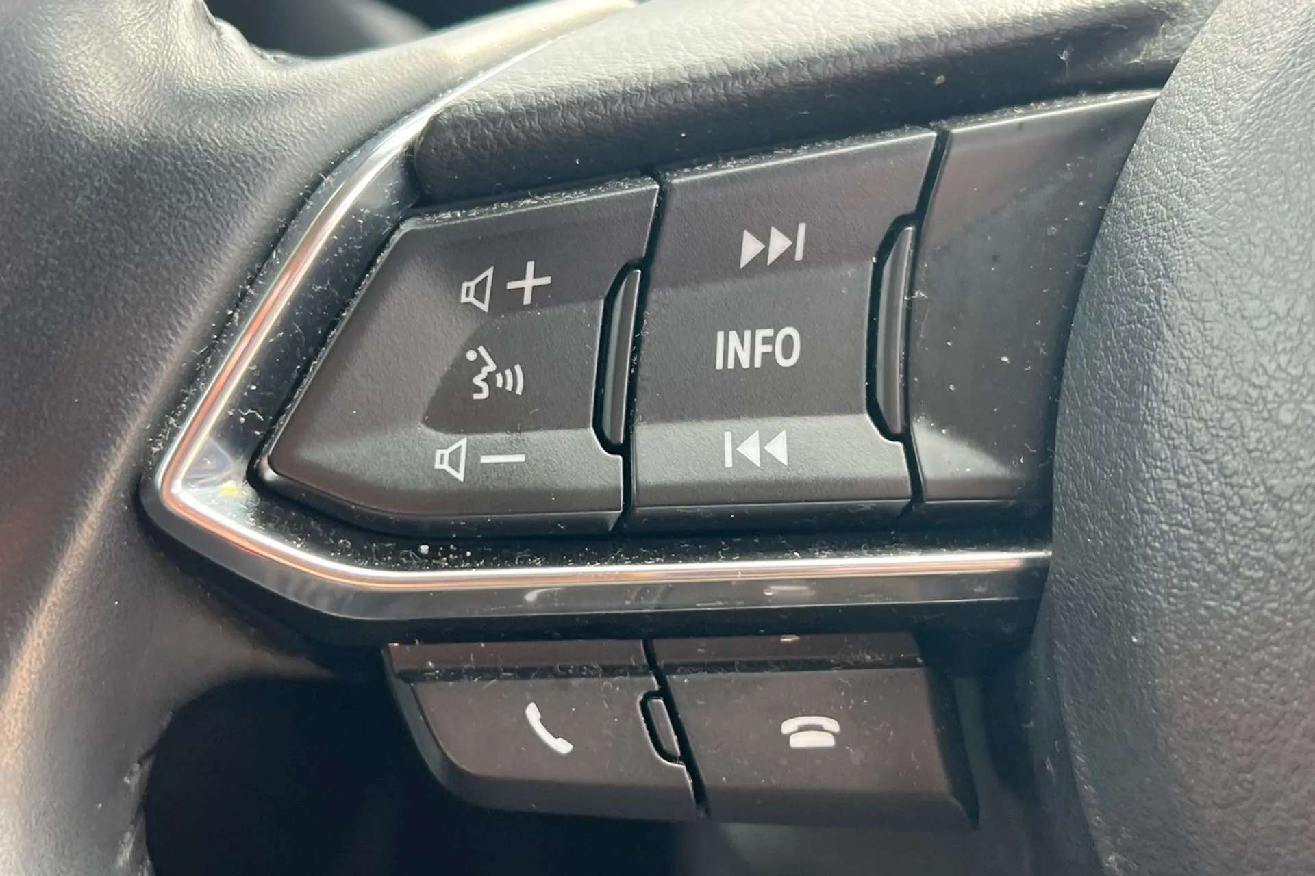 2017 MAZDA MAZDA3 2017 MAZDA MAZDA3
