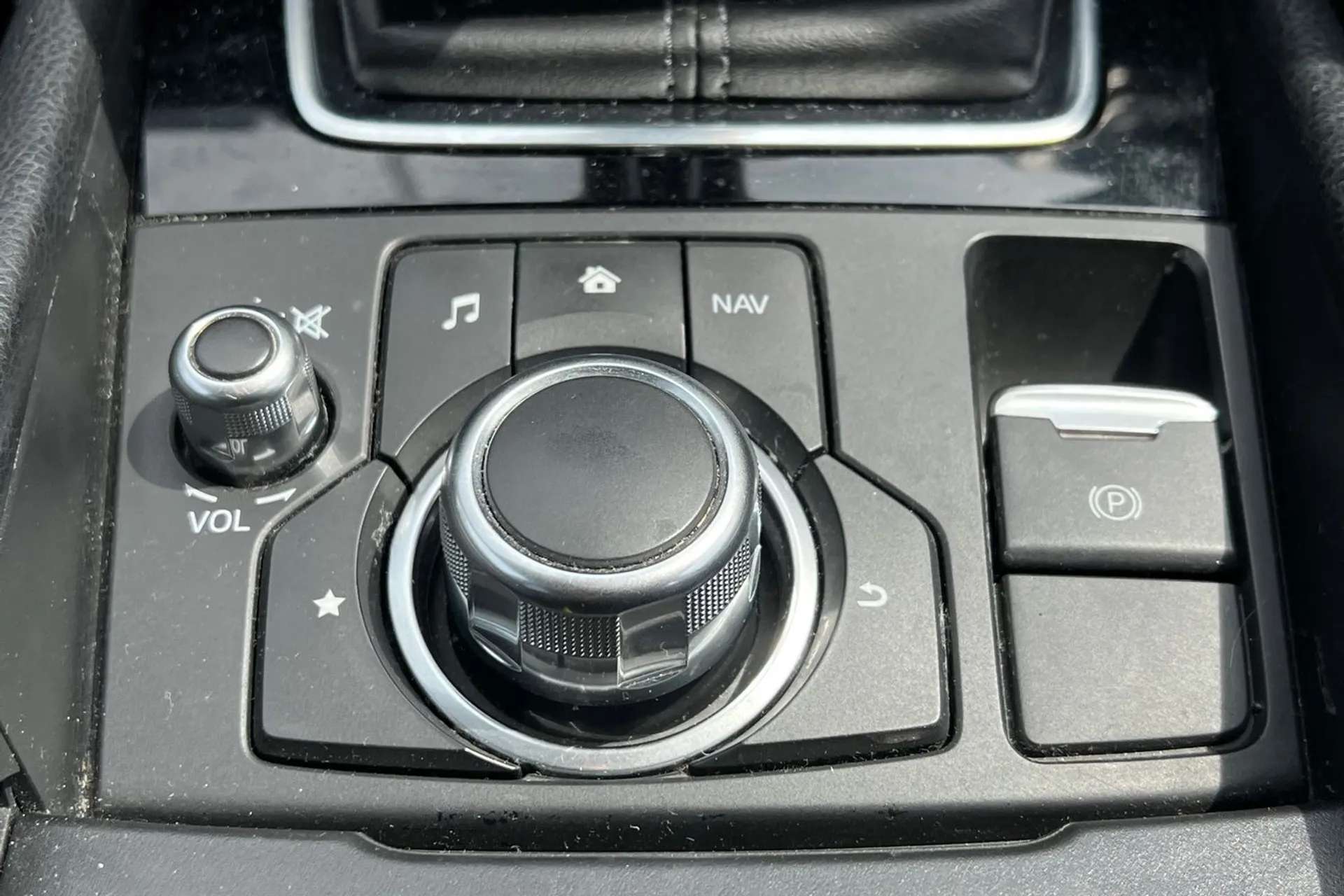 2017 MAZDA MAZDA3 2017 MAZDA MAZDA3