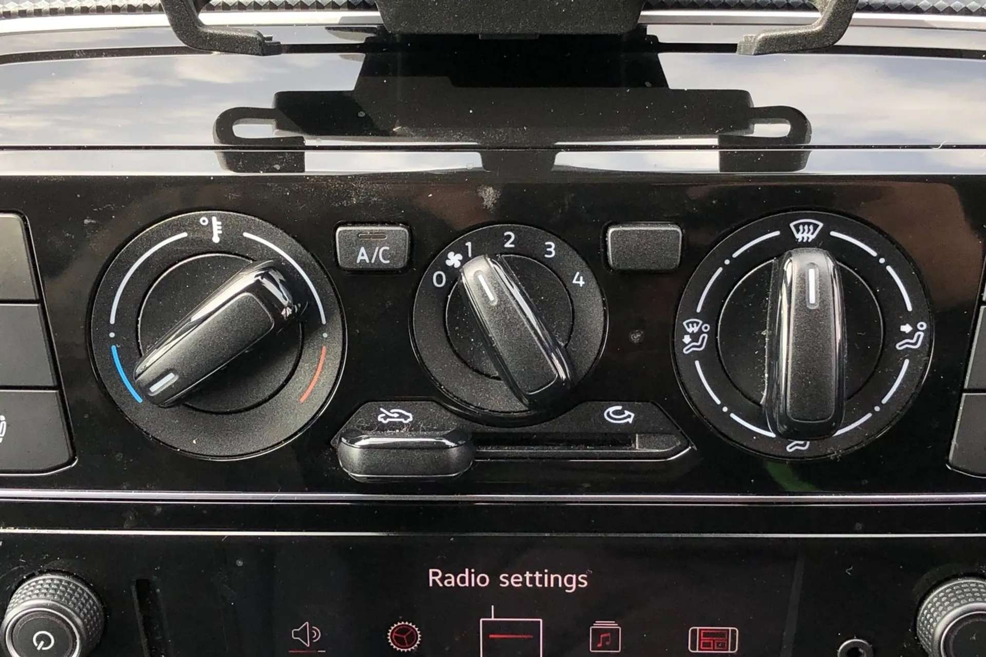 2022 VOLKSWAGEN UP 2022 VOLKSWAGEN UP
