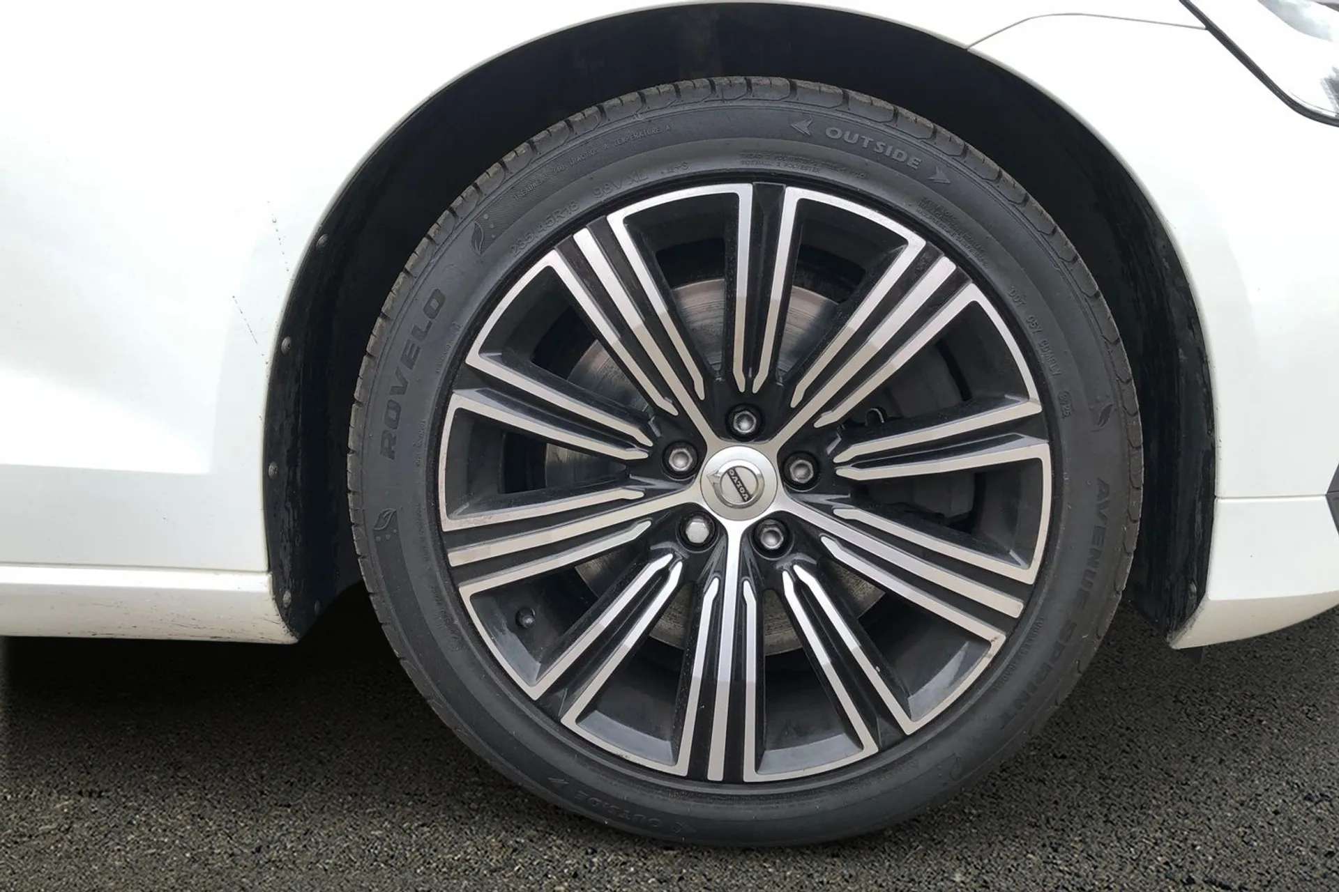 2020 VOLVO S60 2020 VOLVO S60