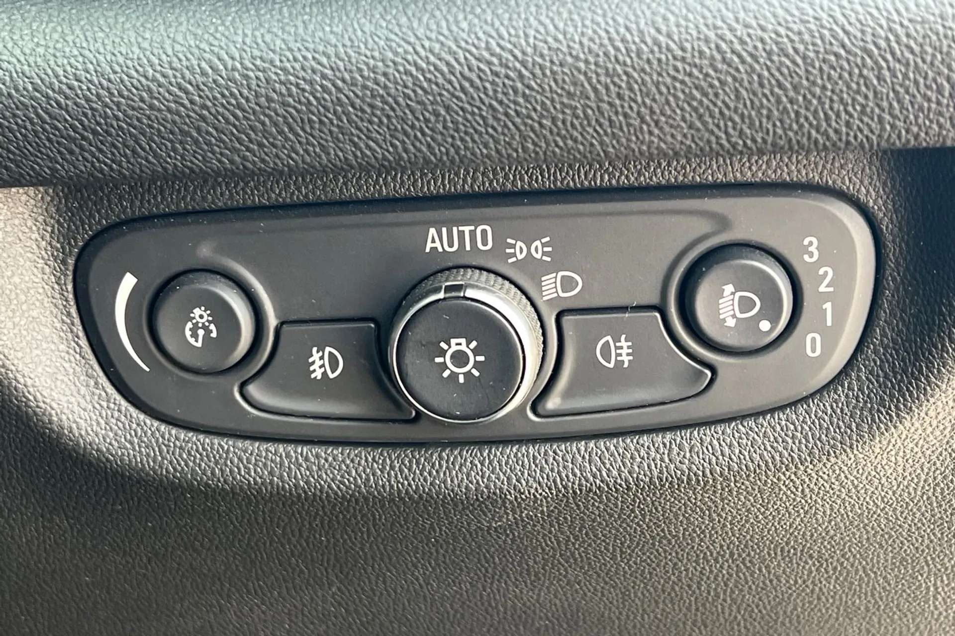 2019 VAUXHALL INSIGNIA 2019 VAUXHALL INSIGNIA