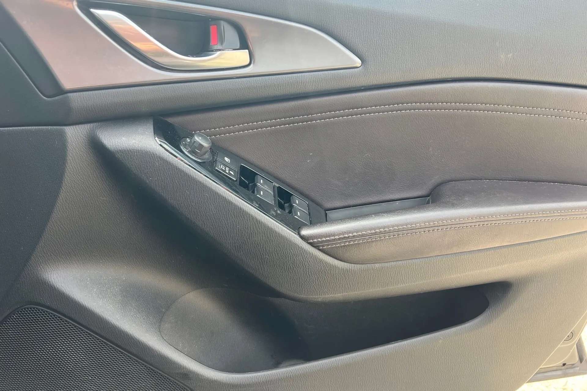 2017 MAZDA MAZDA3 2017 MAZDA MAZDA3