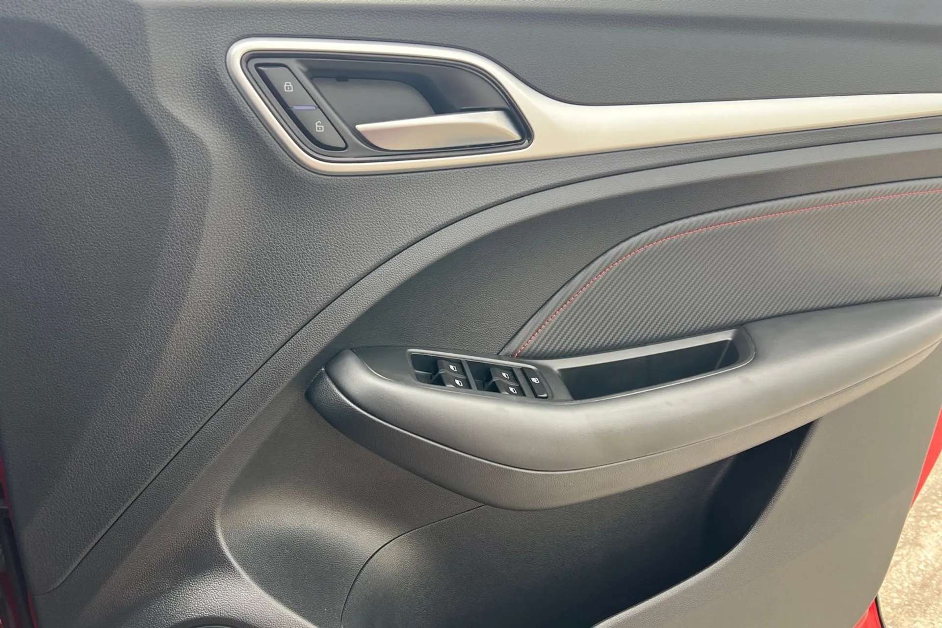2024 MG MOTOR UK ZS 2024 MG MOTOR UK ZS