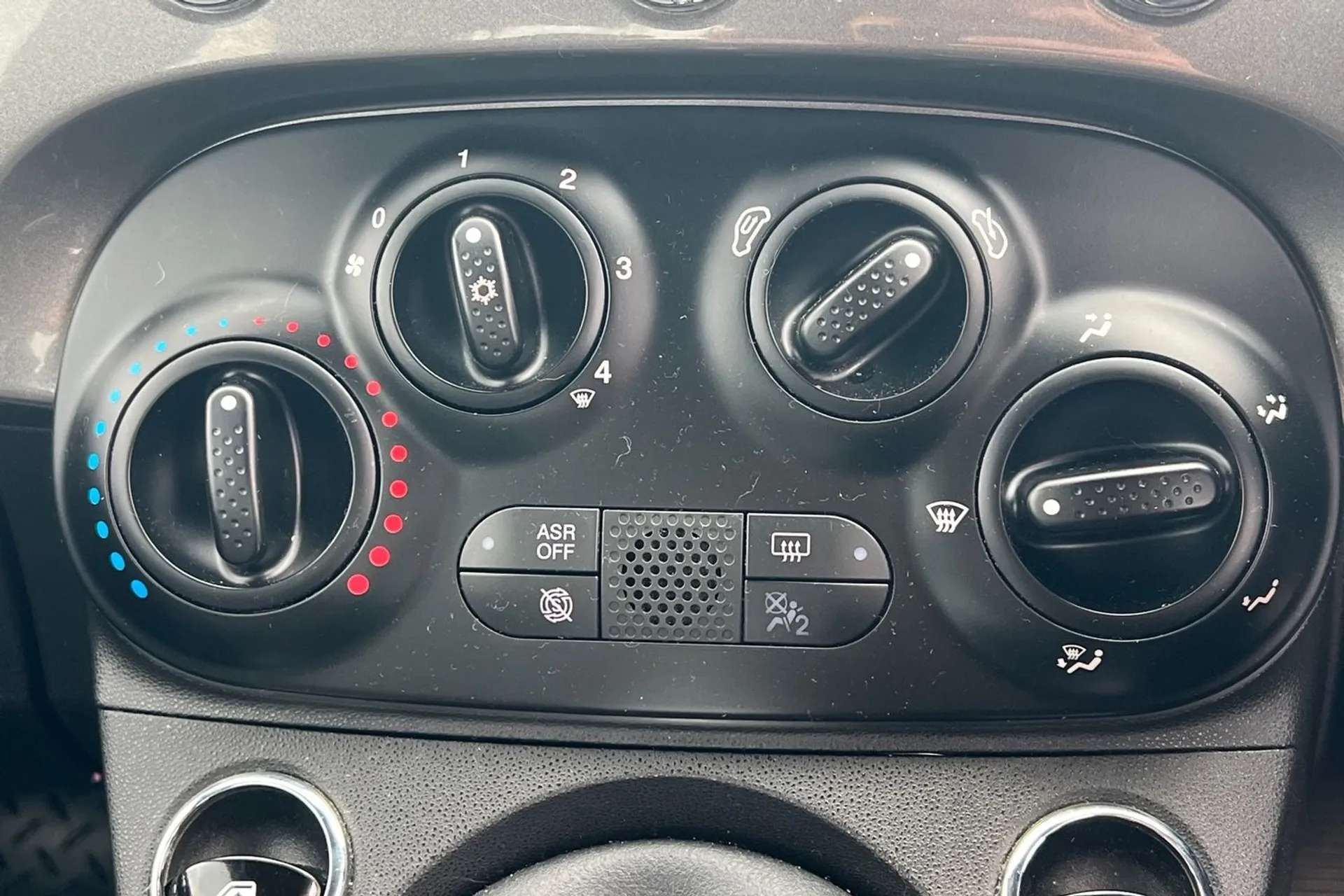 2020 FIAT 500 2020 FIAT 500
