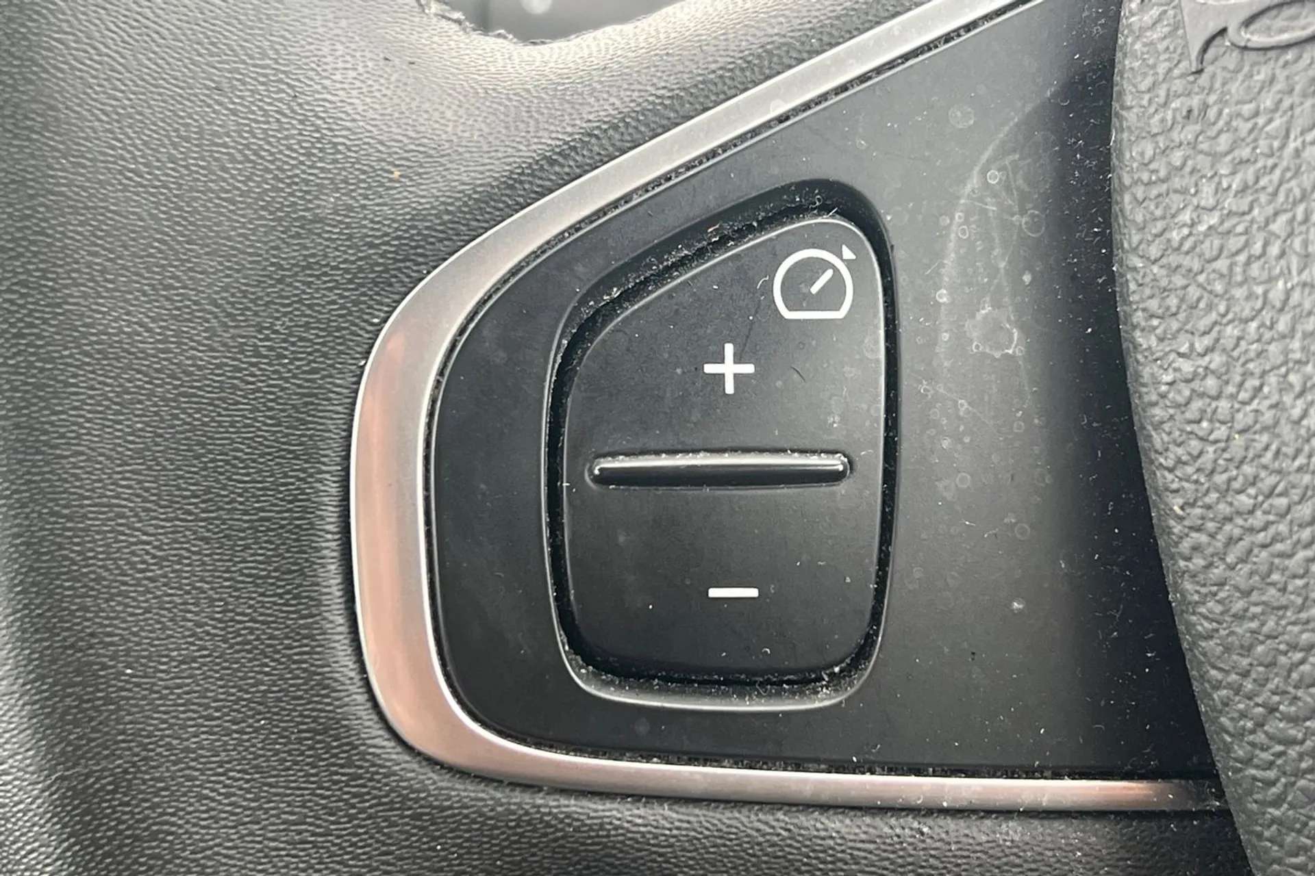 2019 RENAULT CLIO 2019 RENAULT CLIO