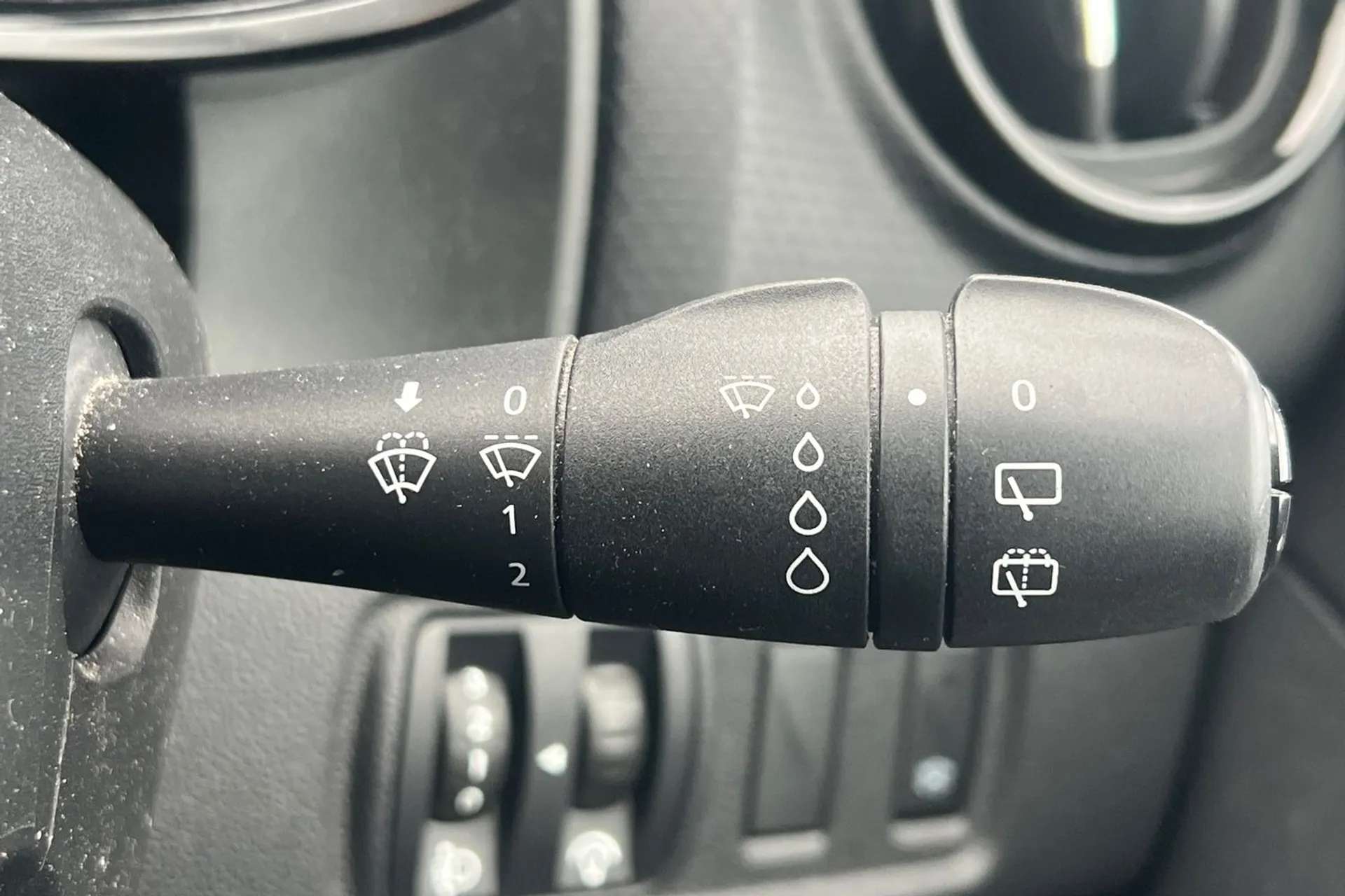 2019 RENAULT CLIO 2019 RENAULT CLIO