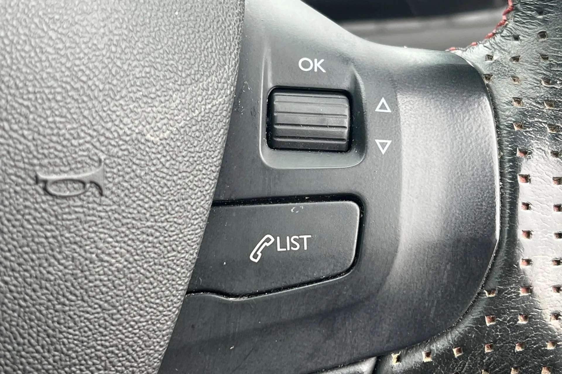 2019 PEUGEOT 2008 2019 PEUGEOT 2008