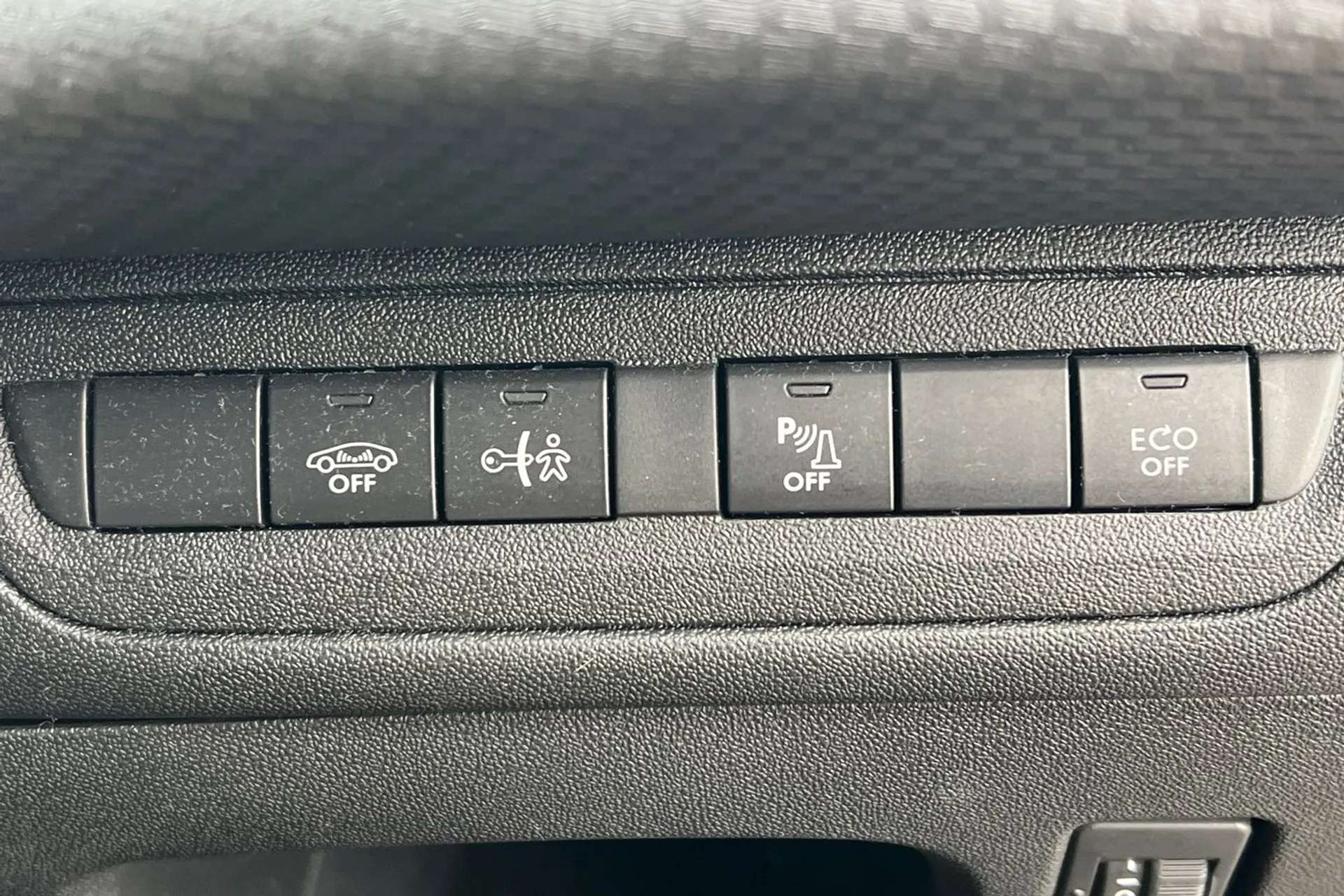2019 PEUGEOT 2008 2019 PEUGEOT 2008