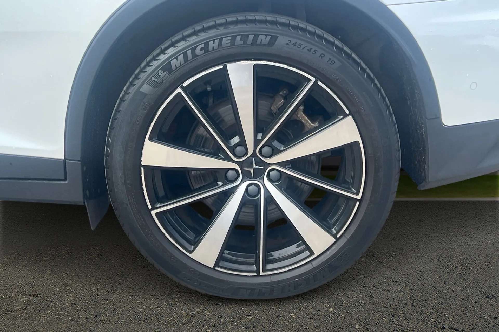 2021 POLESTAR 2 2021 POLESTAR 2