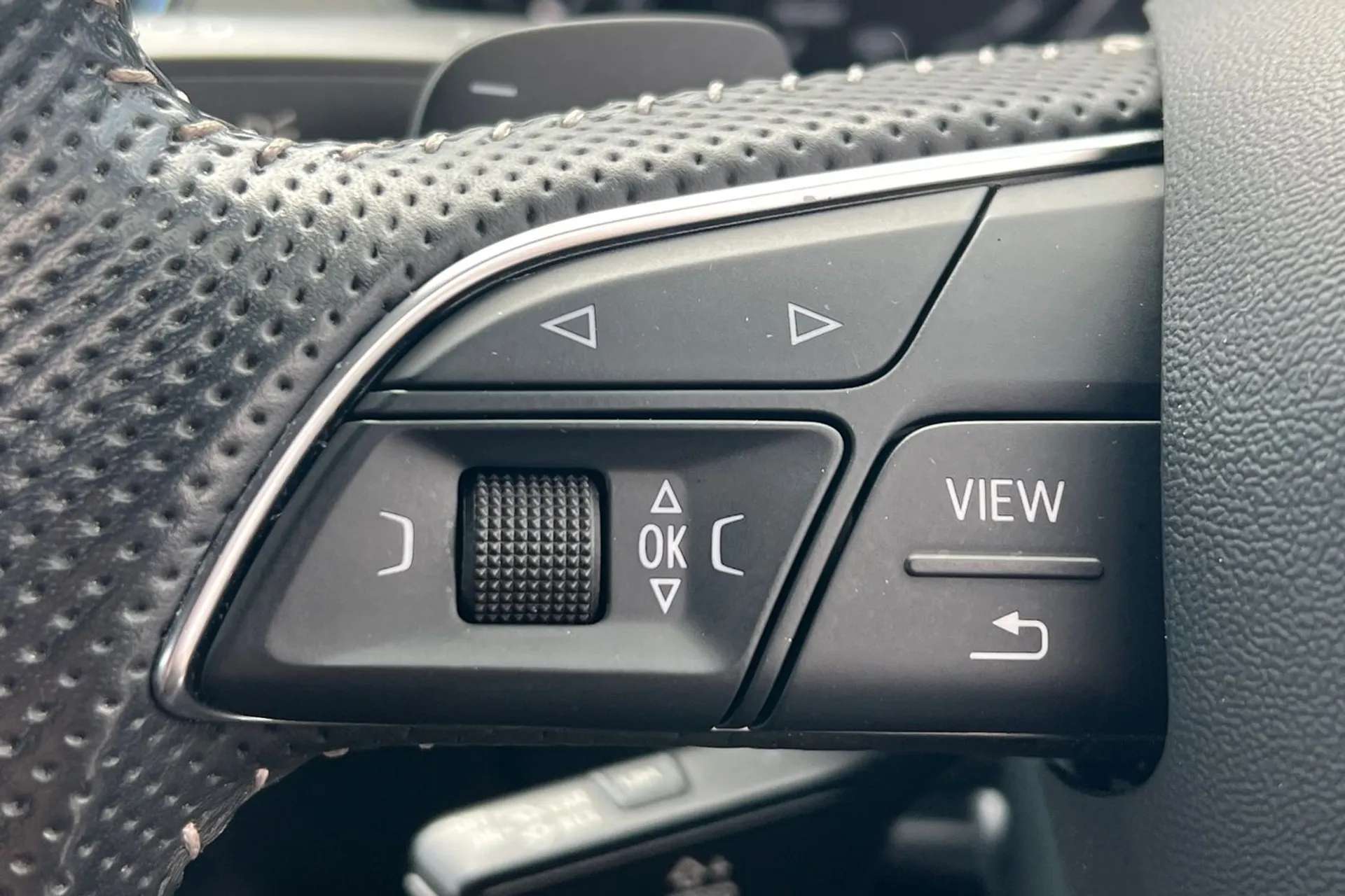 2017 AUDI Q7 2017 AUDI Q7