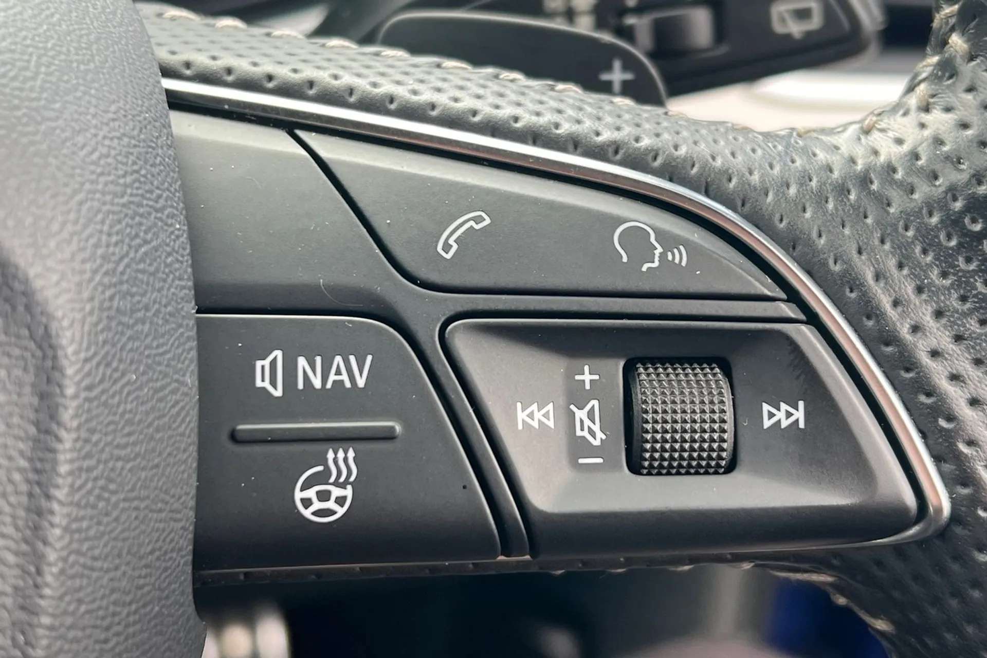 2017 AUDI Q7 2017 AUDI Q7