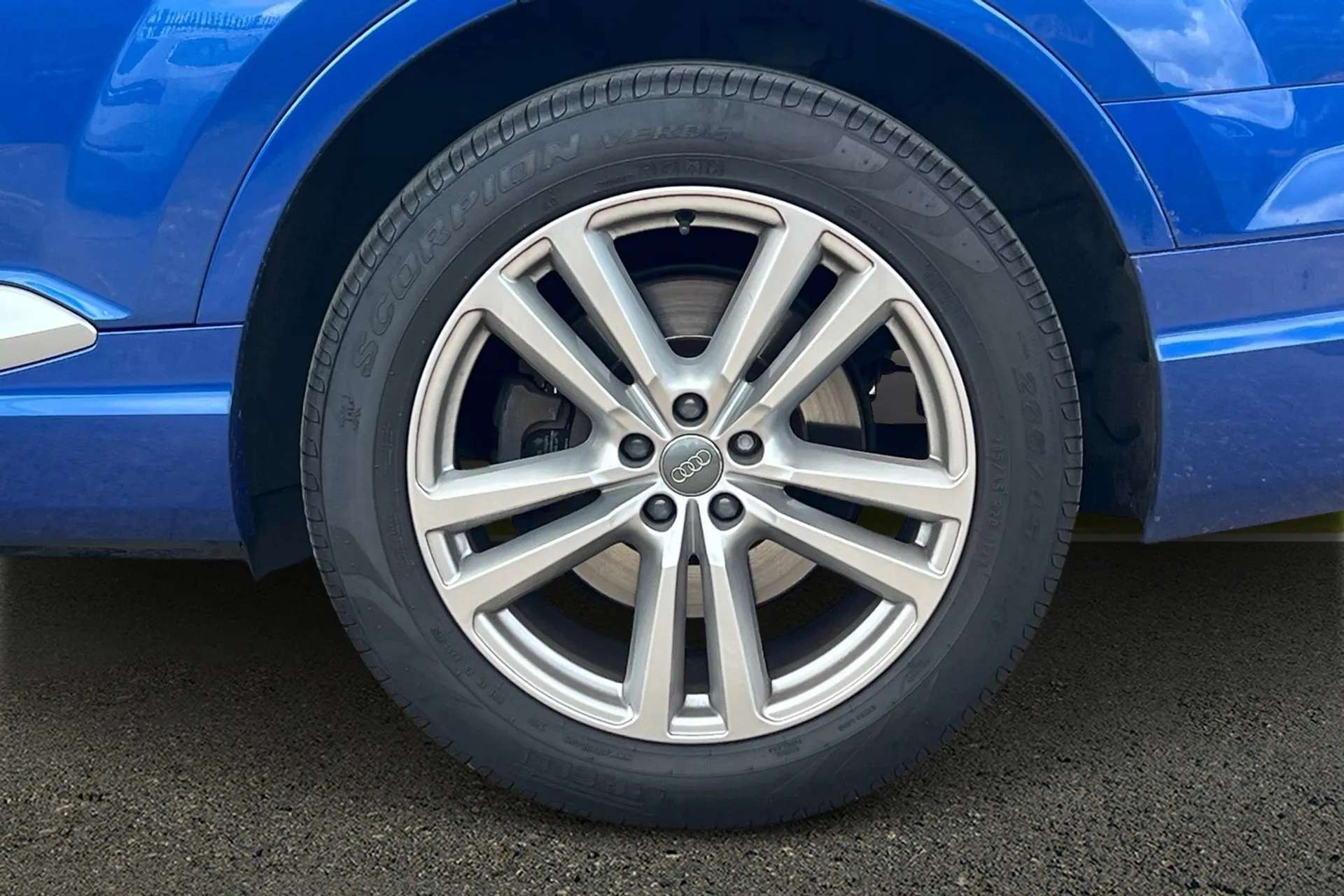 2017 AUDI Q7 2017 AUDI Q7