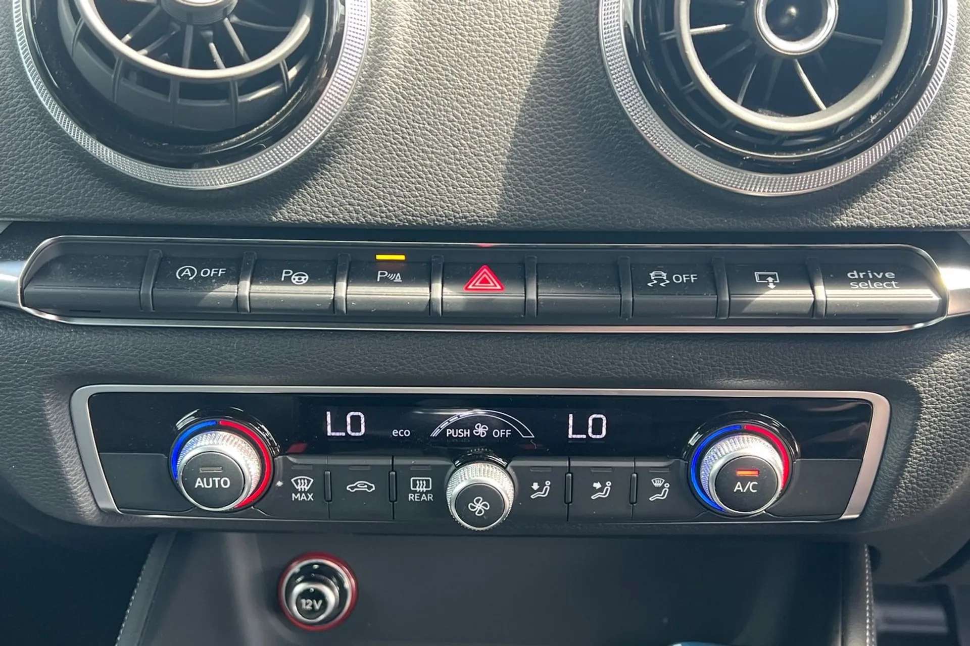 2016 AUDI A3 2016 AUDI A3