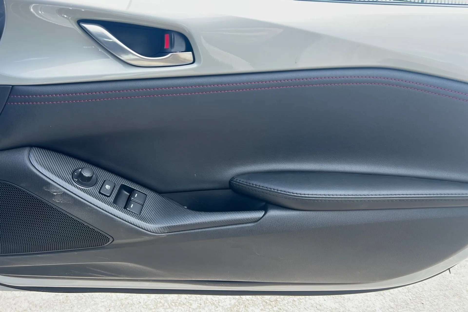 2016 MAZDA MX-5 2016 MAZDA MX-5