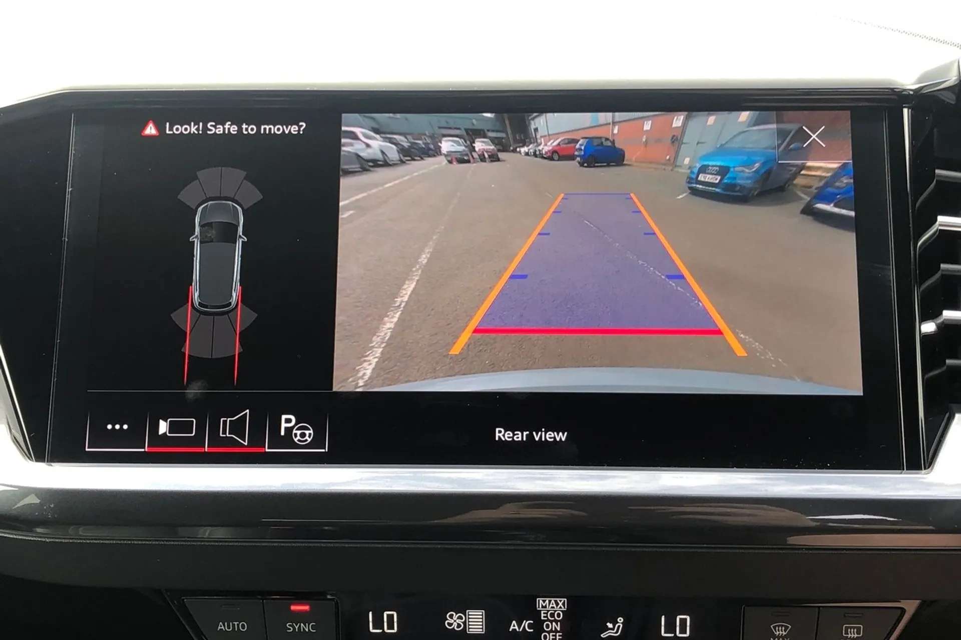 2023 AUDI Q4 2023 AUDI Q4