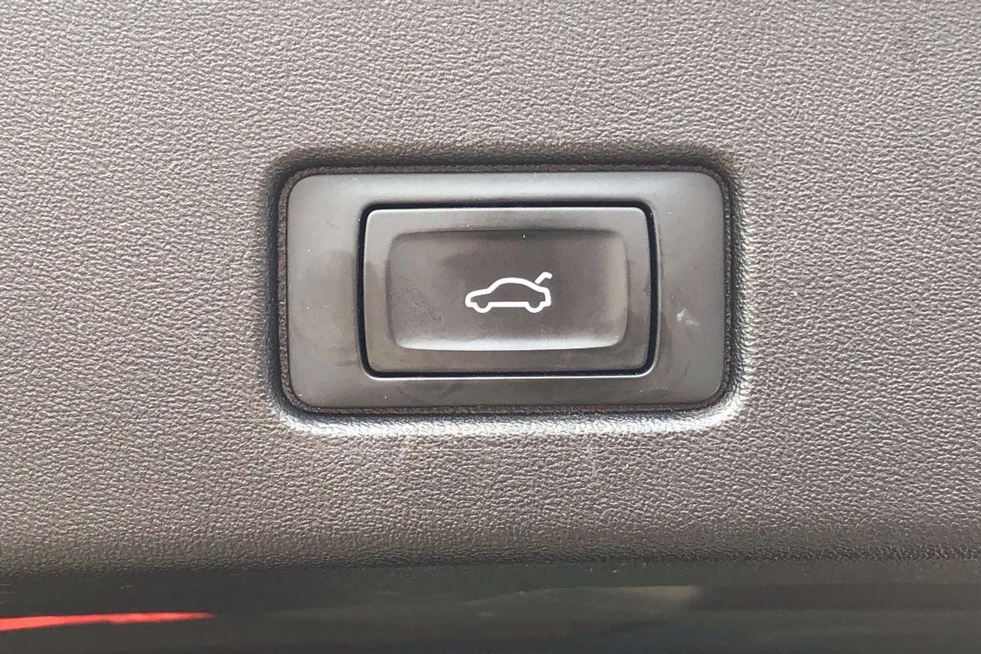 2023 AUDI Q4 2023 AUDI Q4